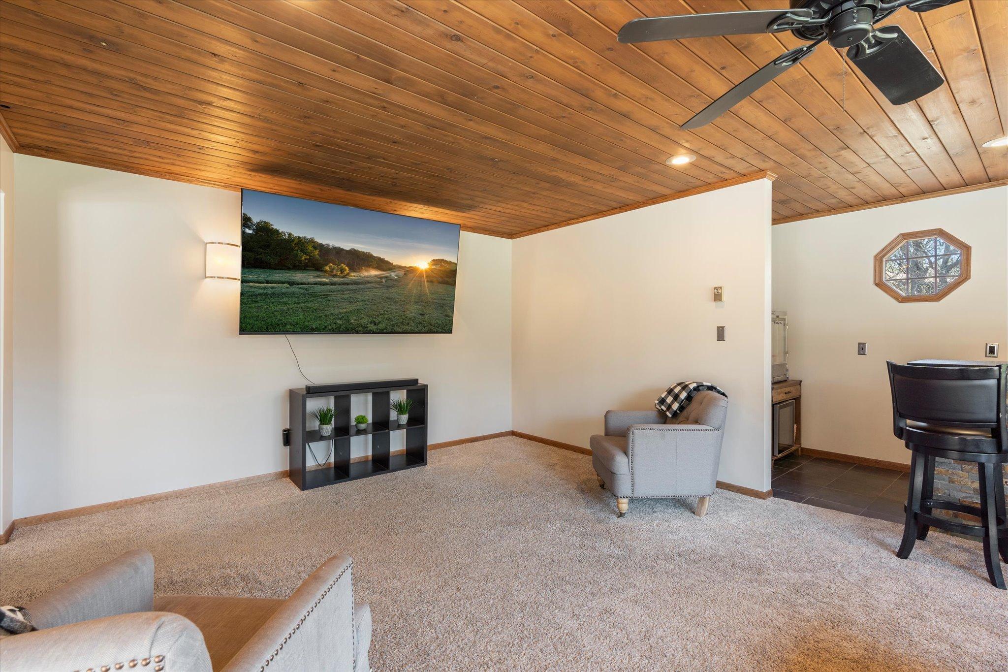 15002 University Avenue NW