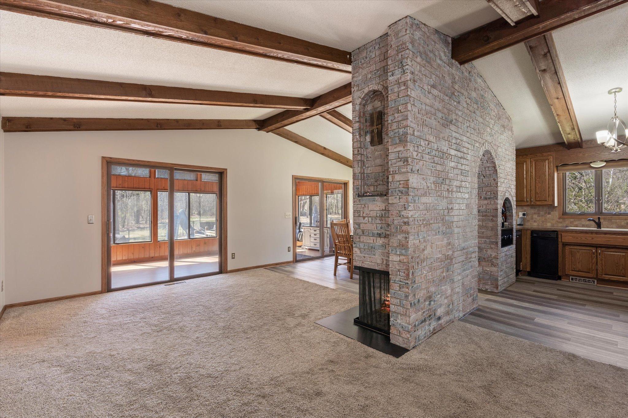 15002 University Avenue NW