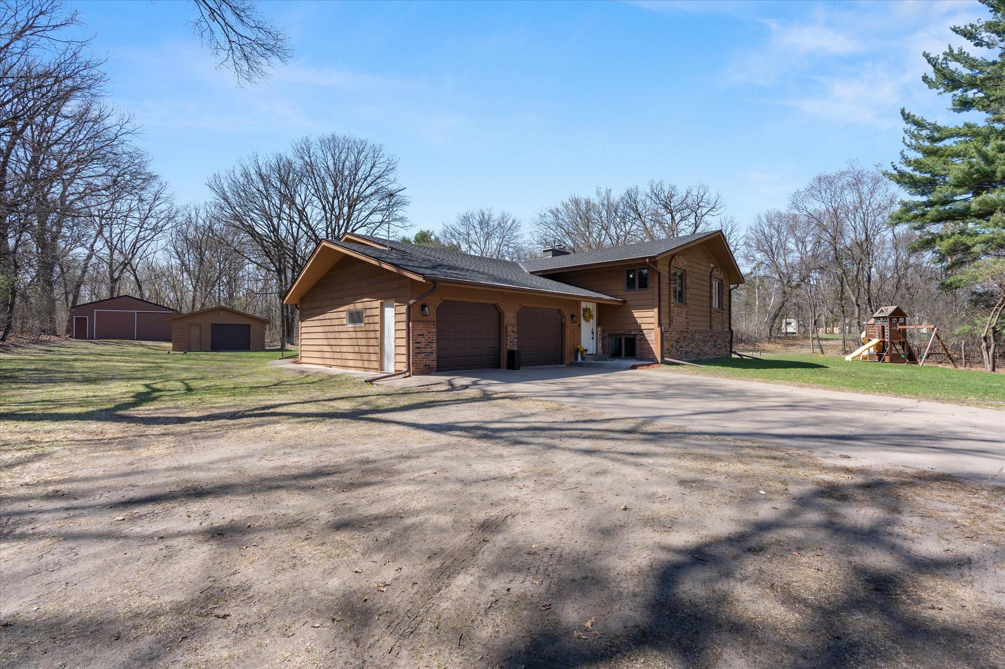 15002 University Avenue NW