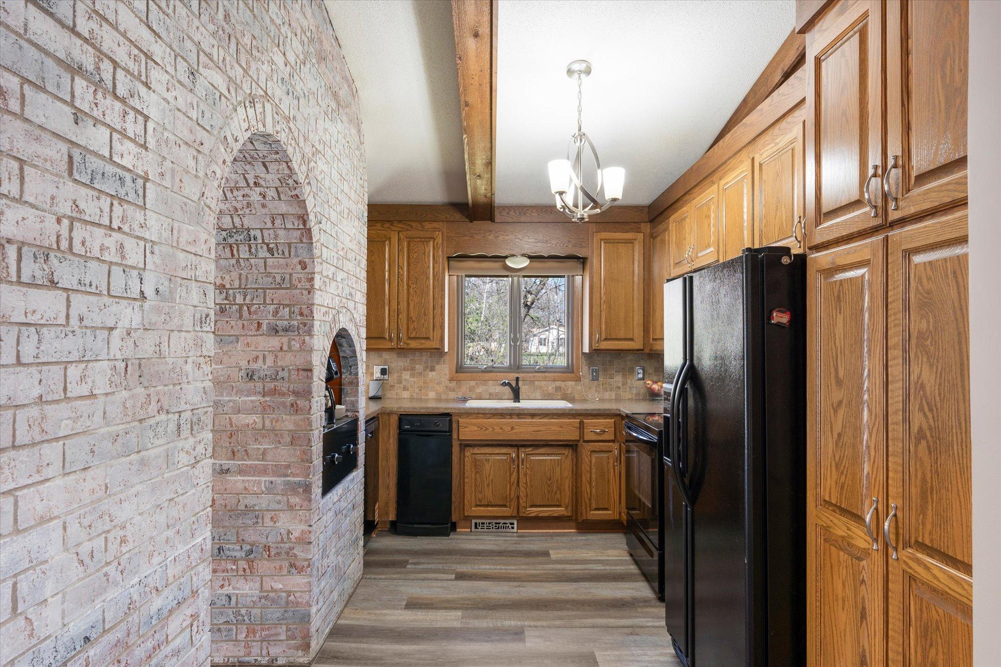 15002 University Avenue NW