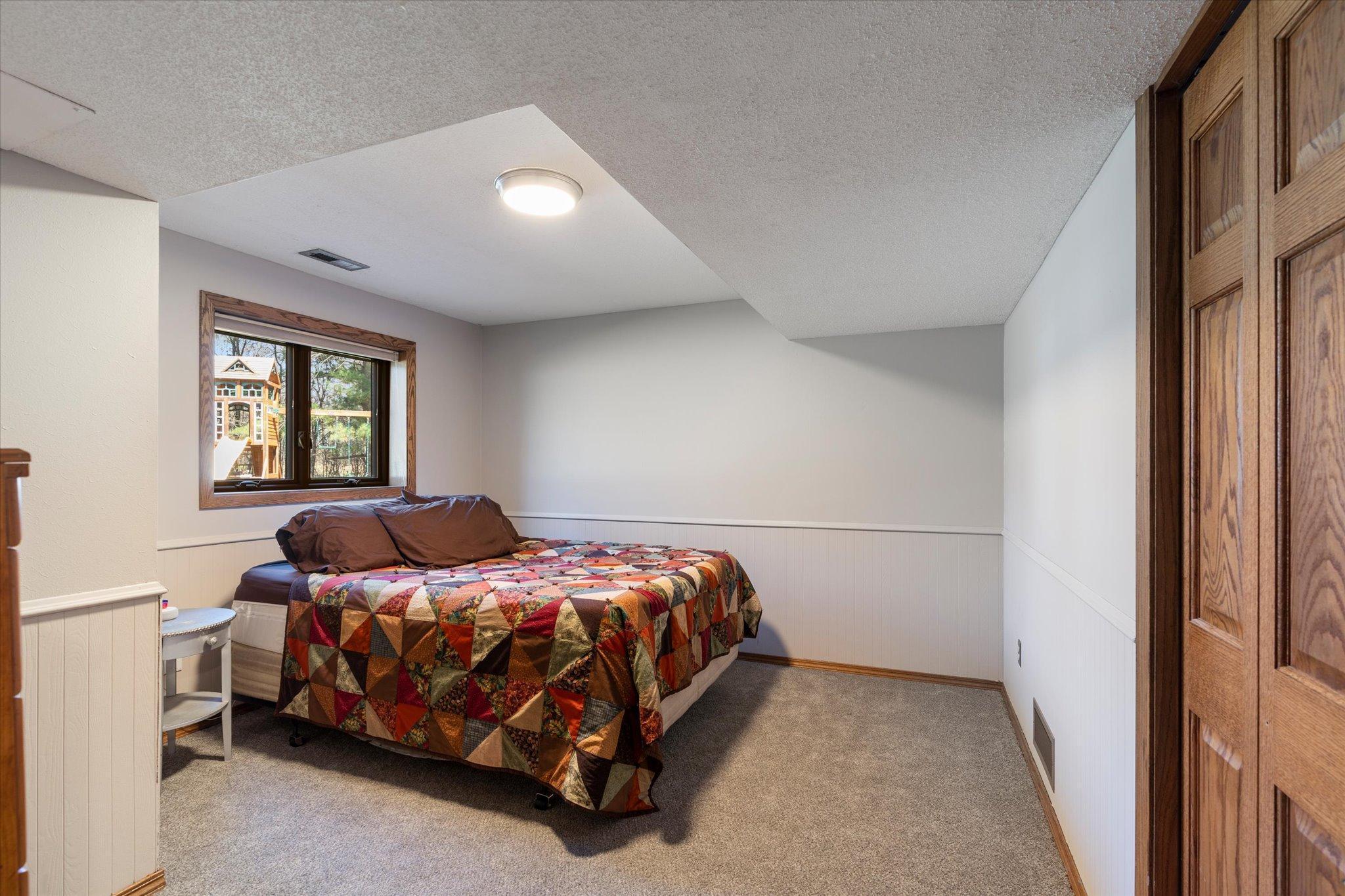 15002 University Avenue NW