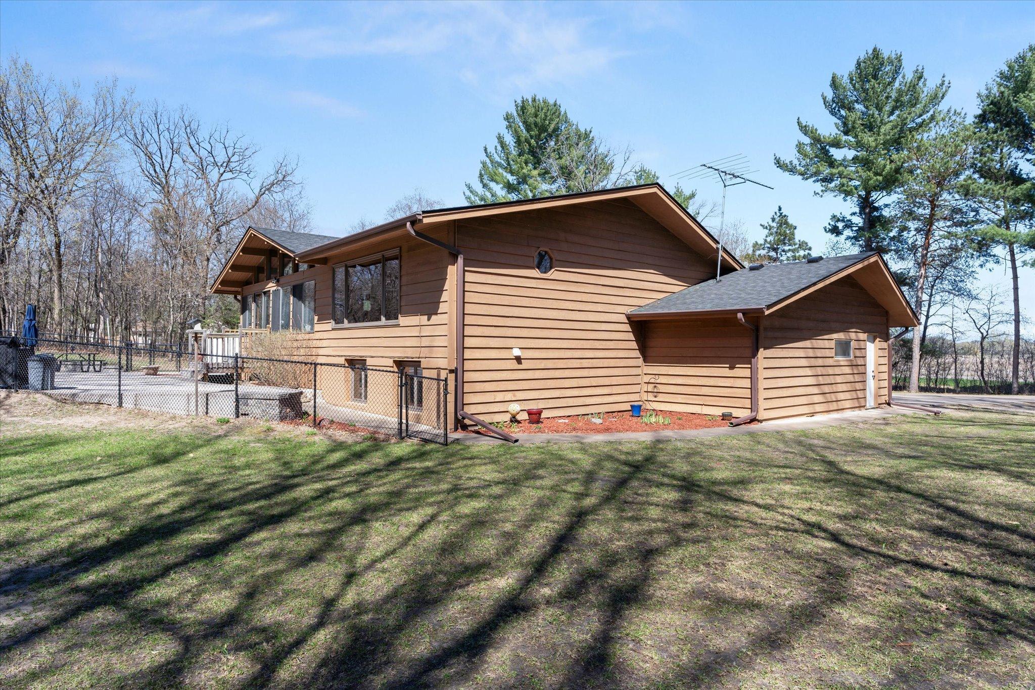 15002 University Avenue NW