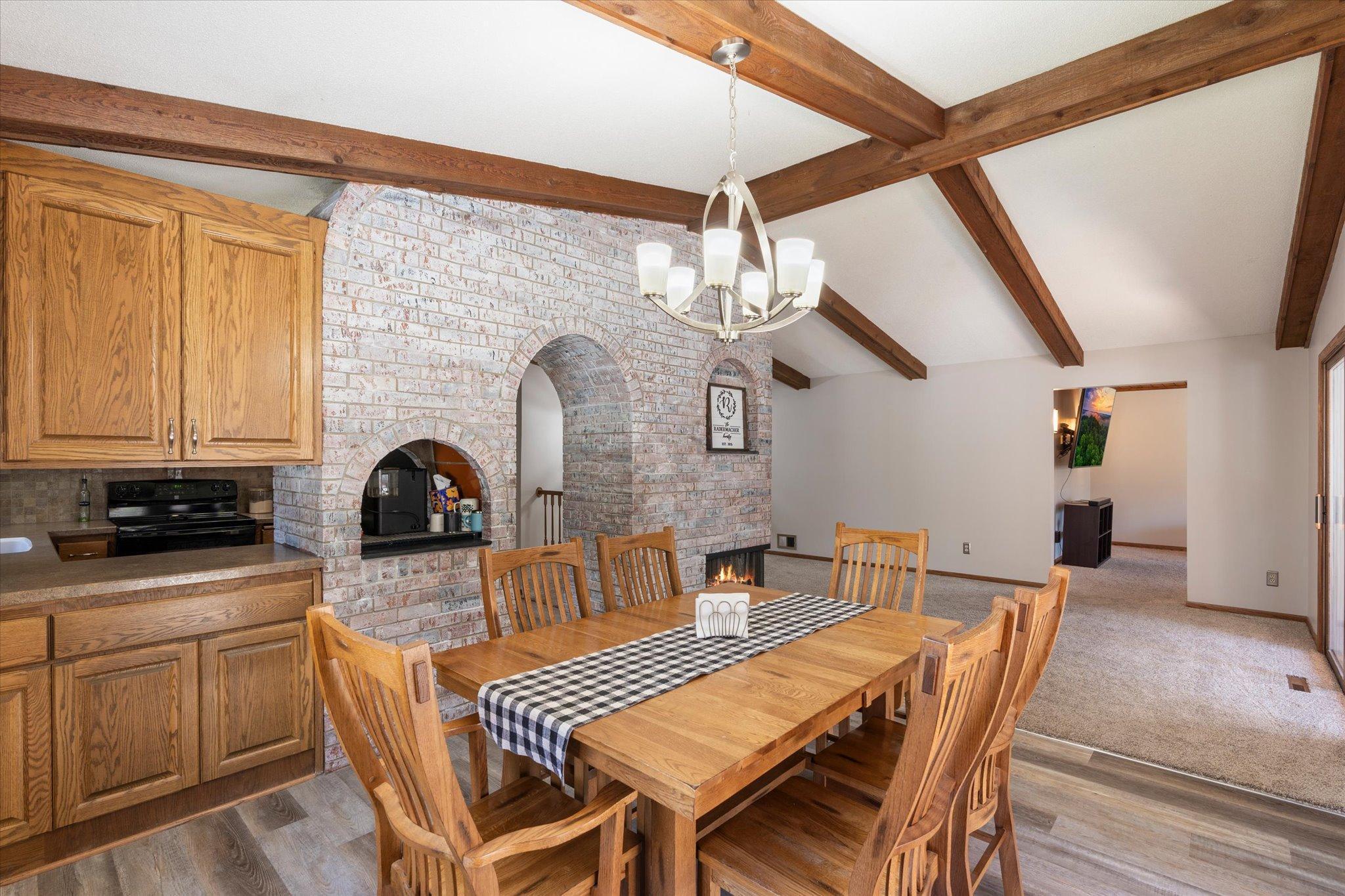 15002 University Avenue NW