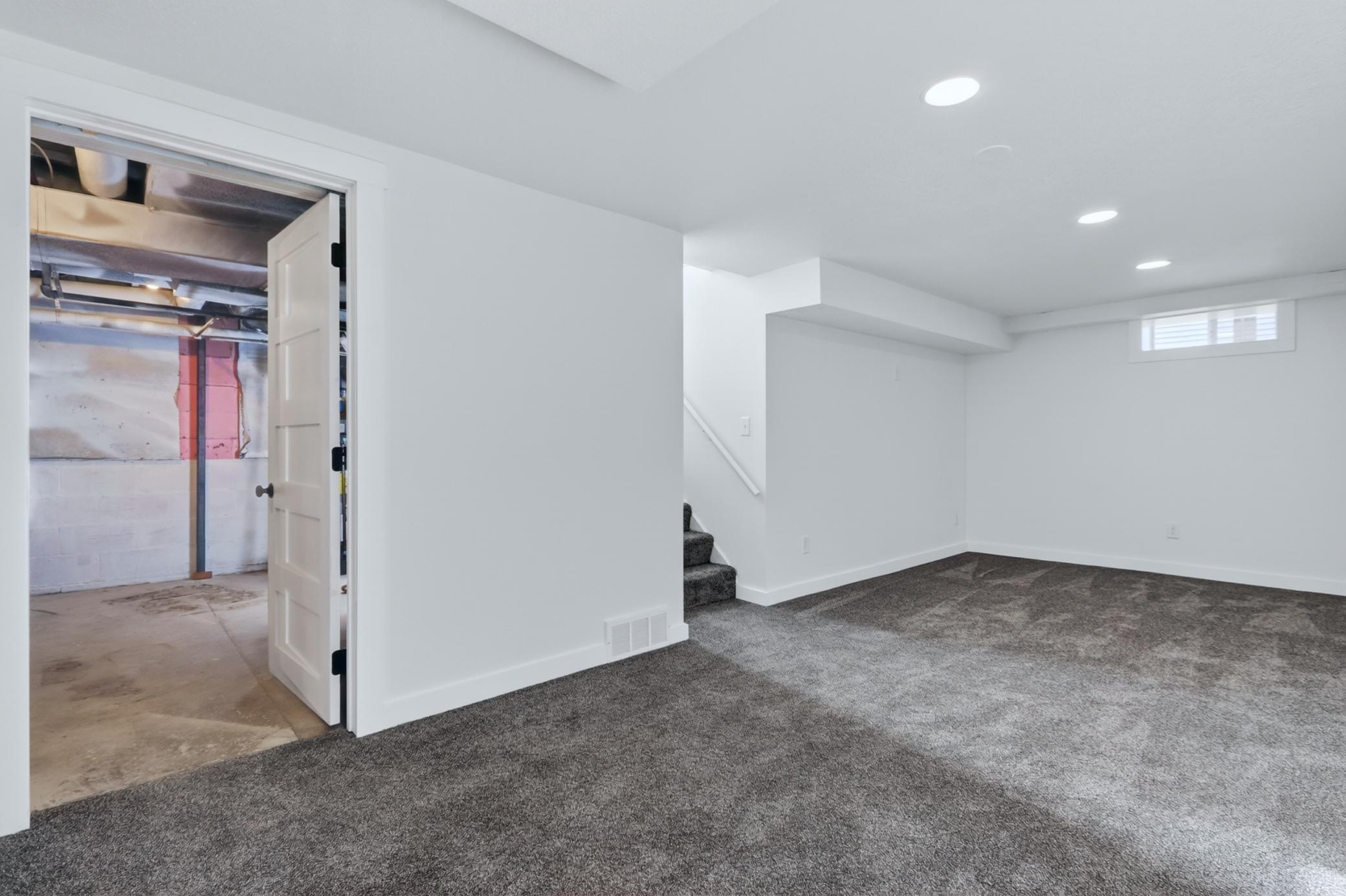 908 Clover Lane