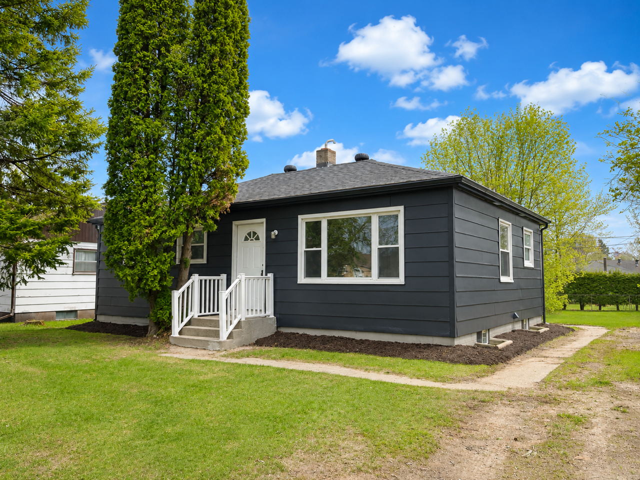 908 Clover Lane