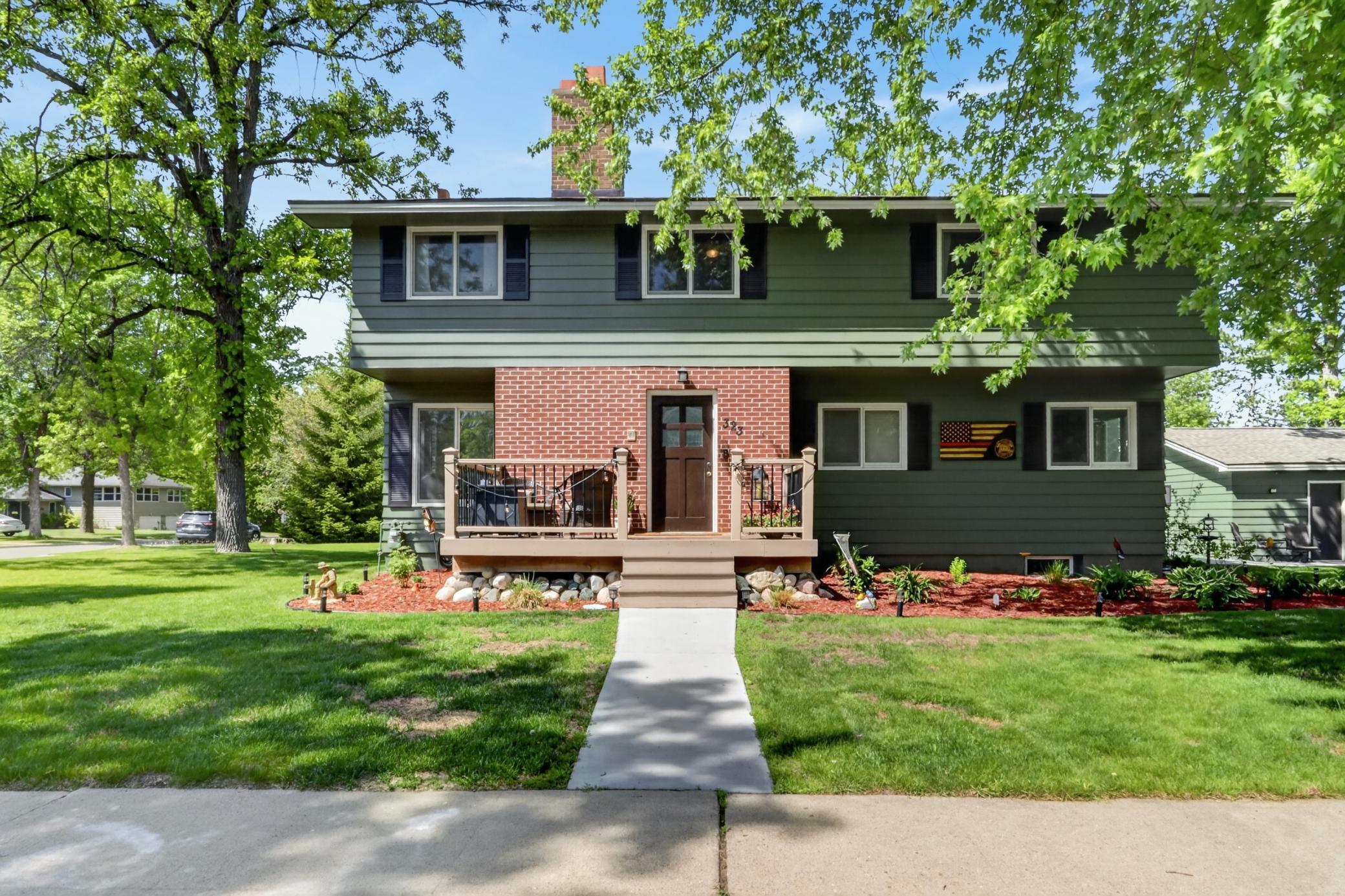 323 NW 11th Street