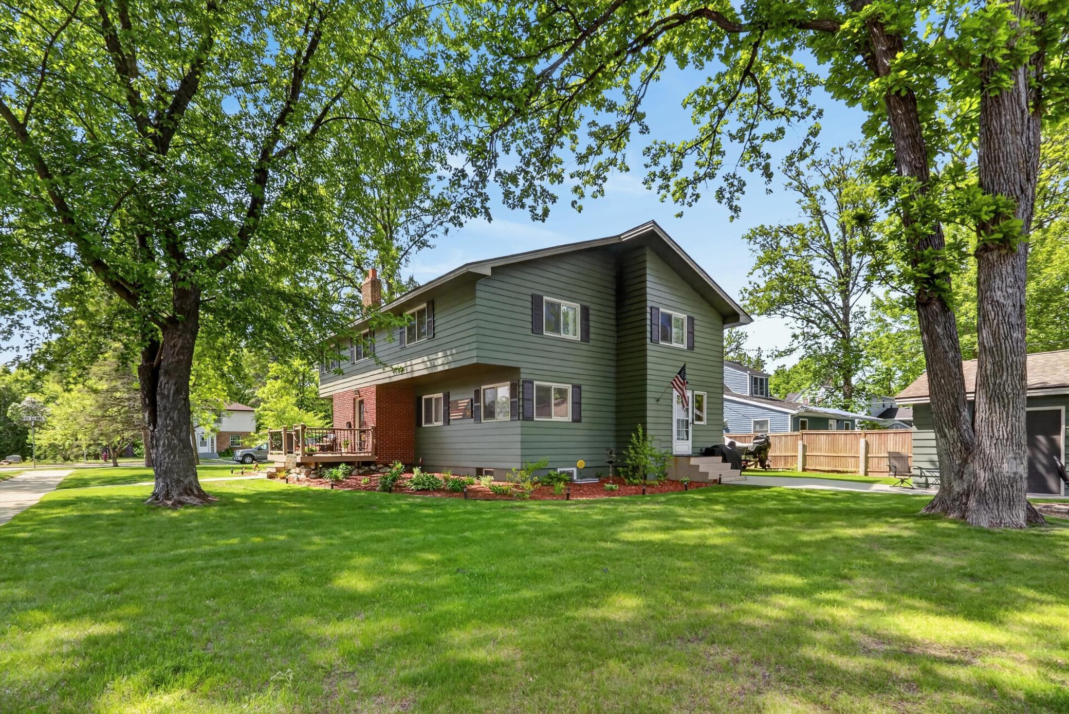 323 NW 11th Street