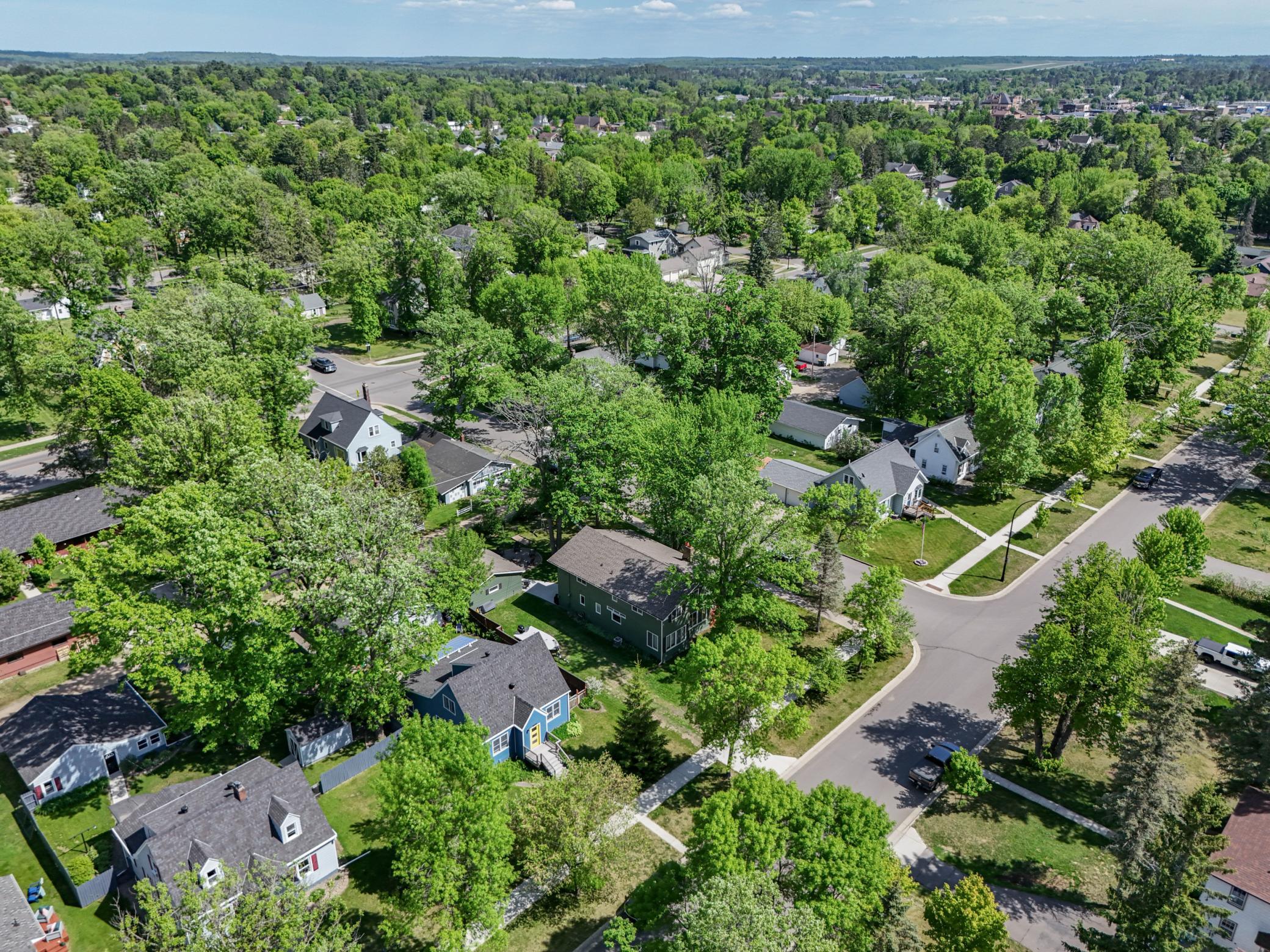 323 NW 11th Street