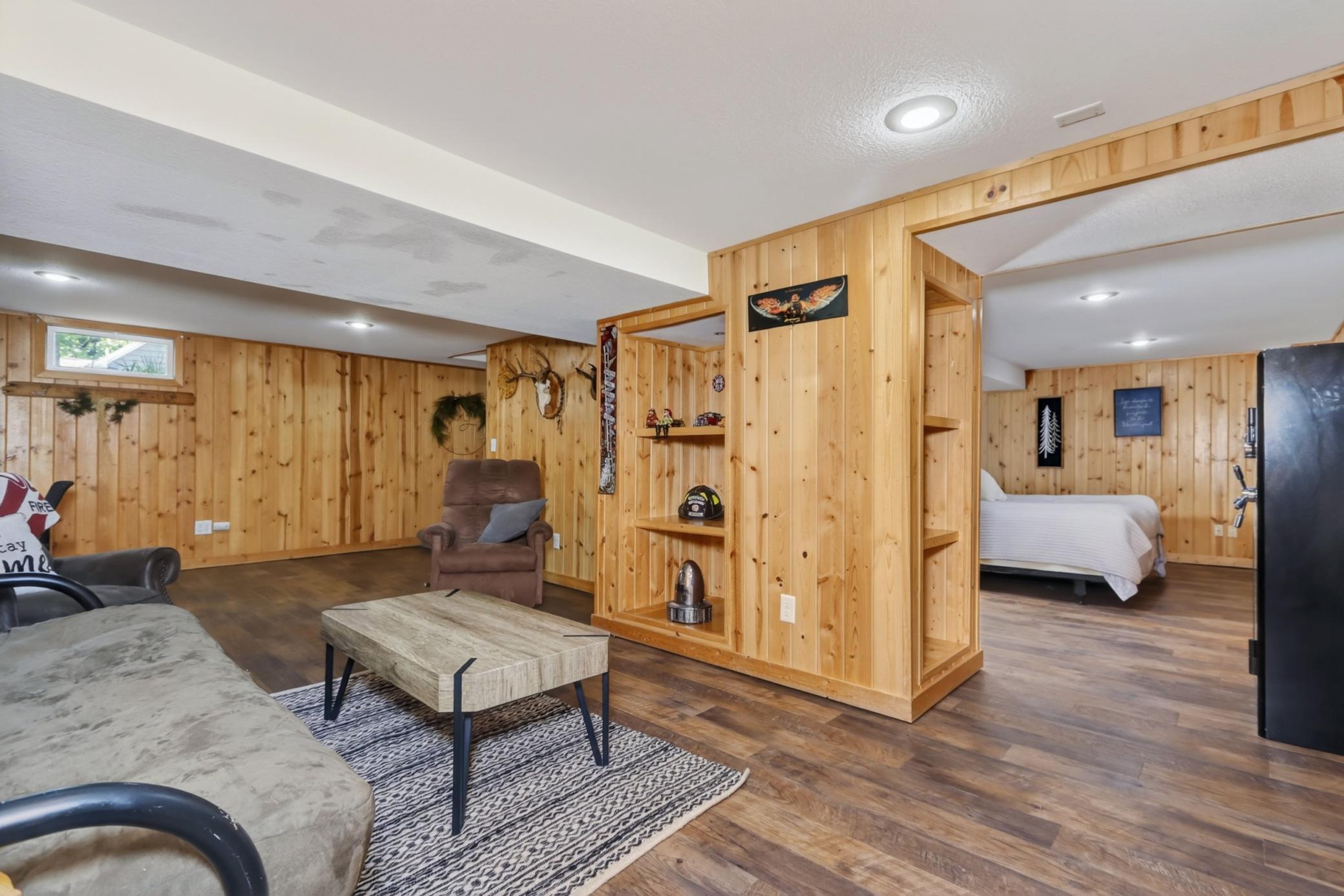 323 NW 11th Street