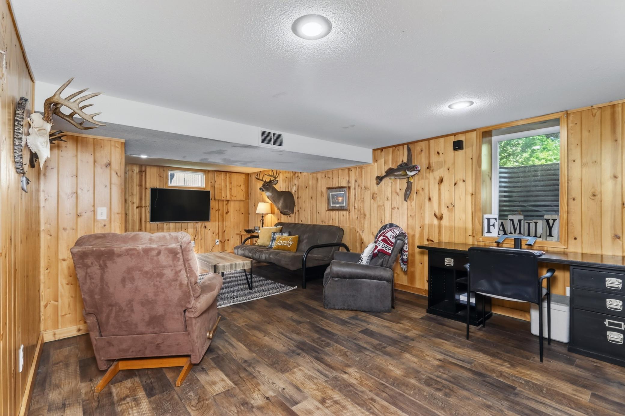323 NW 11th Street