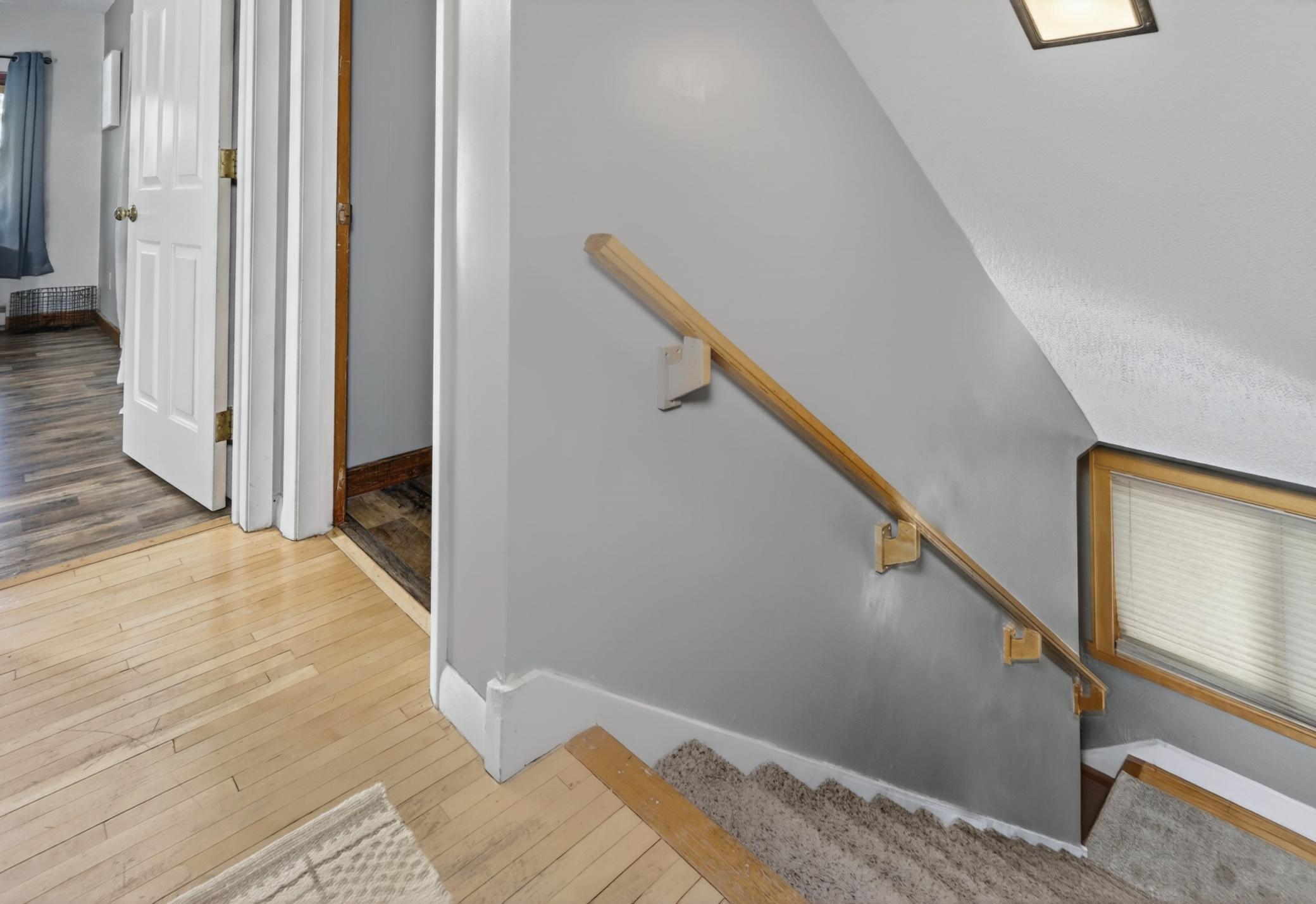 323 NW 11th Street