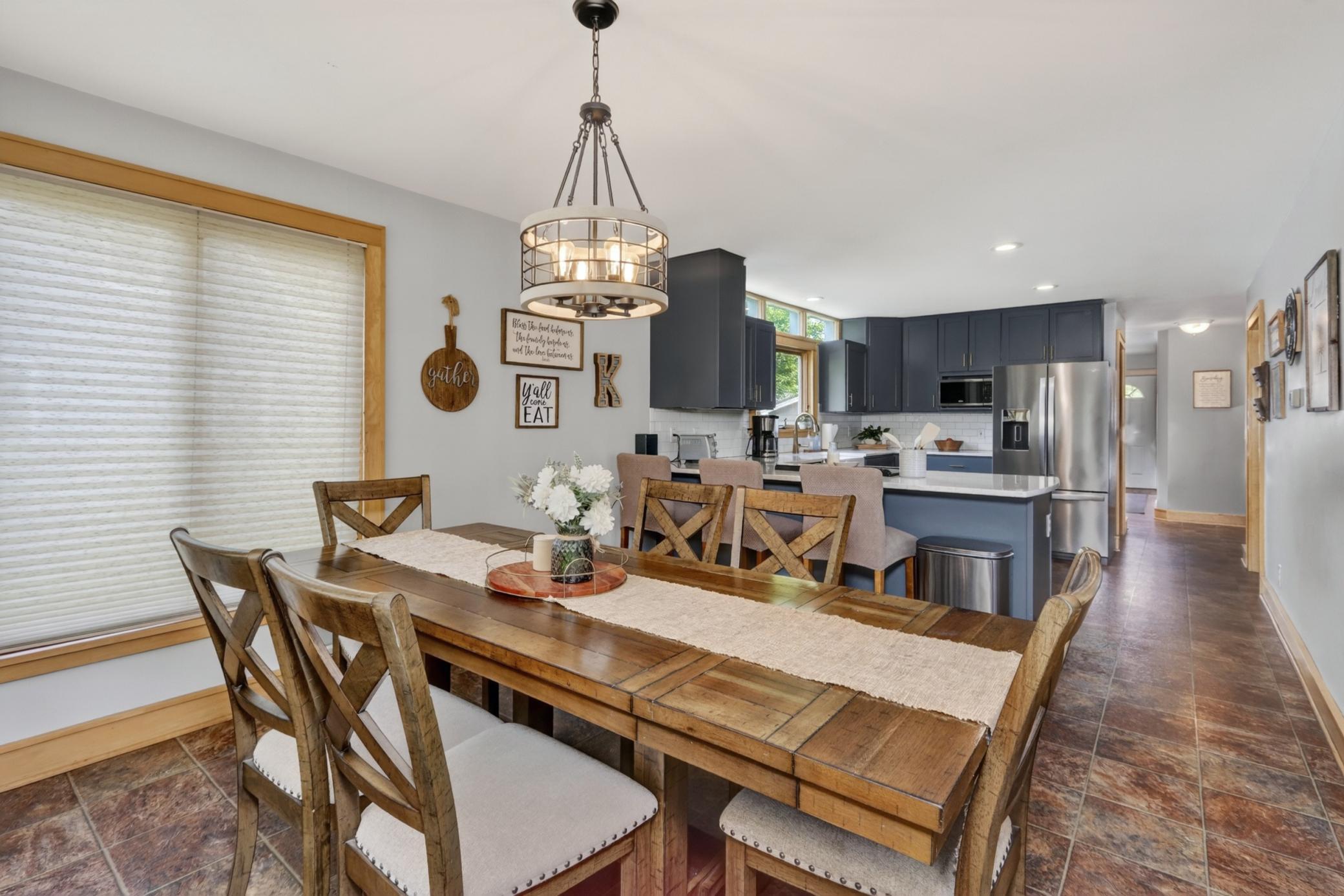 323 NW 11th Street