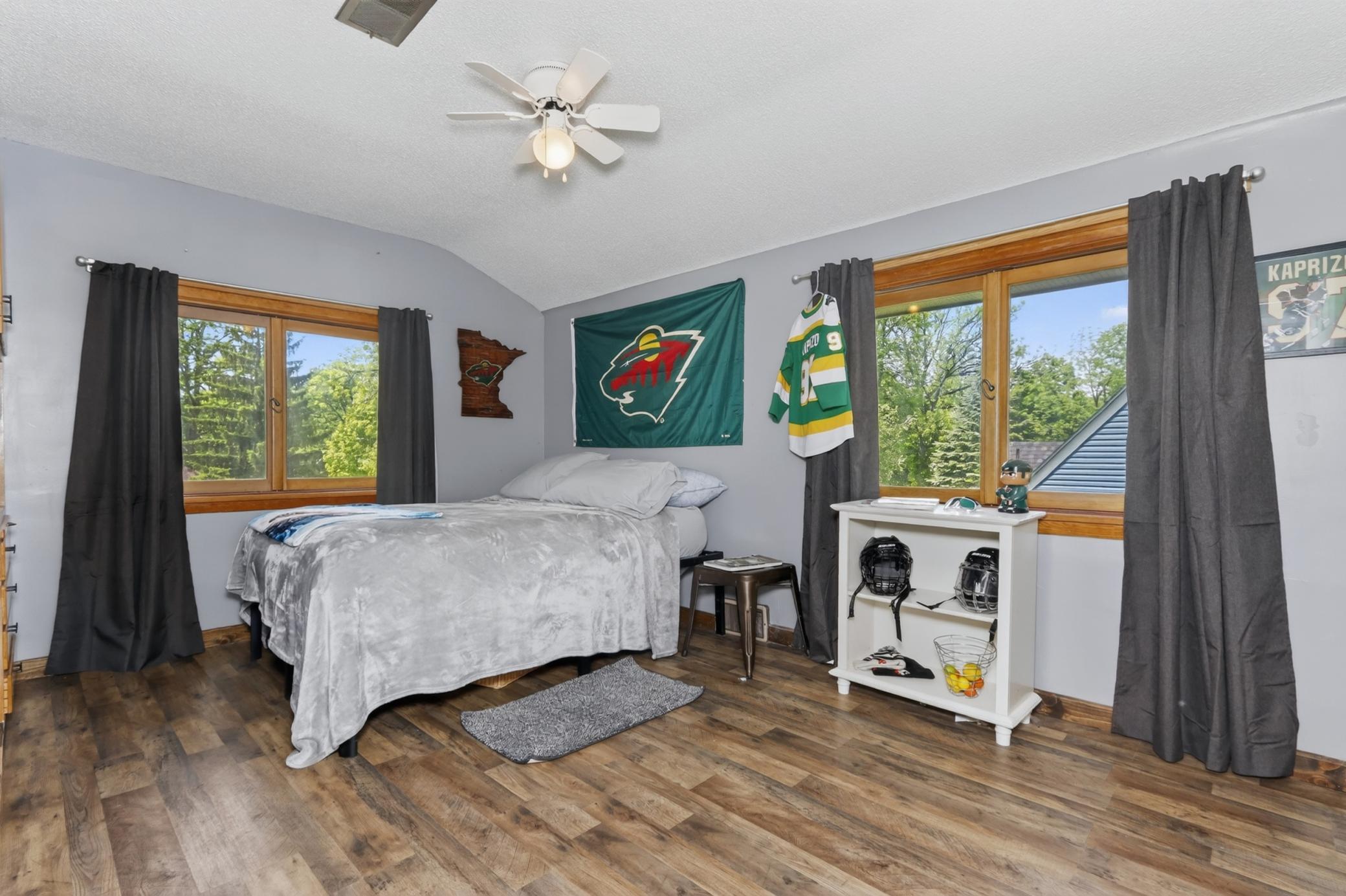 323 NW 11th Street