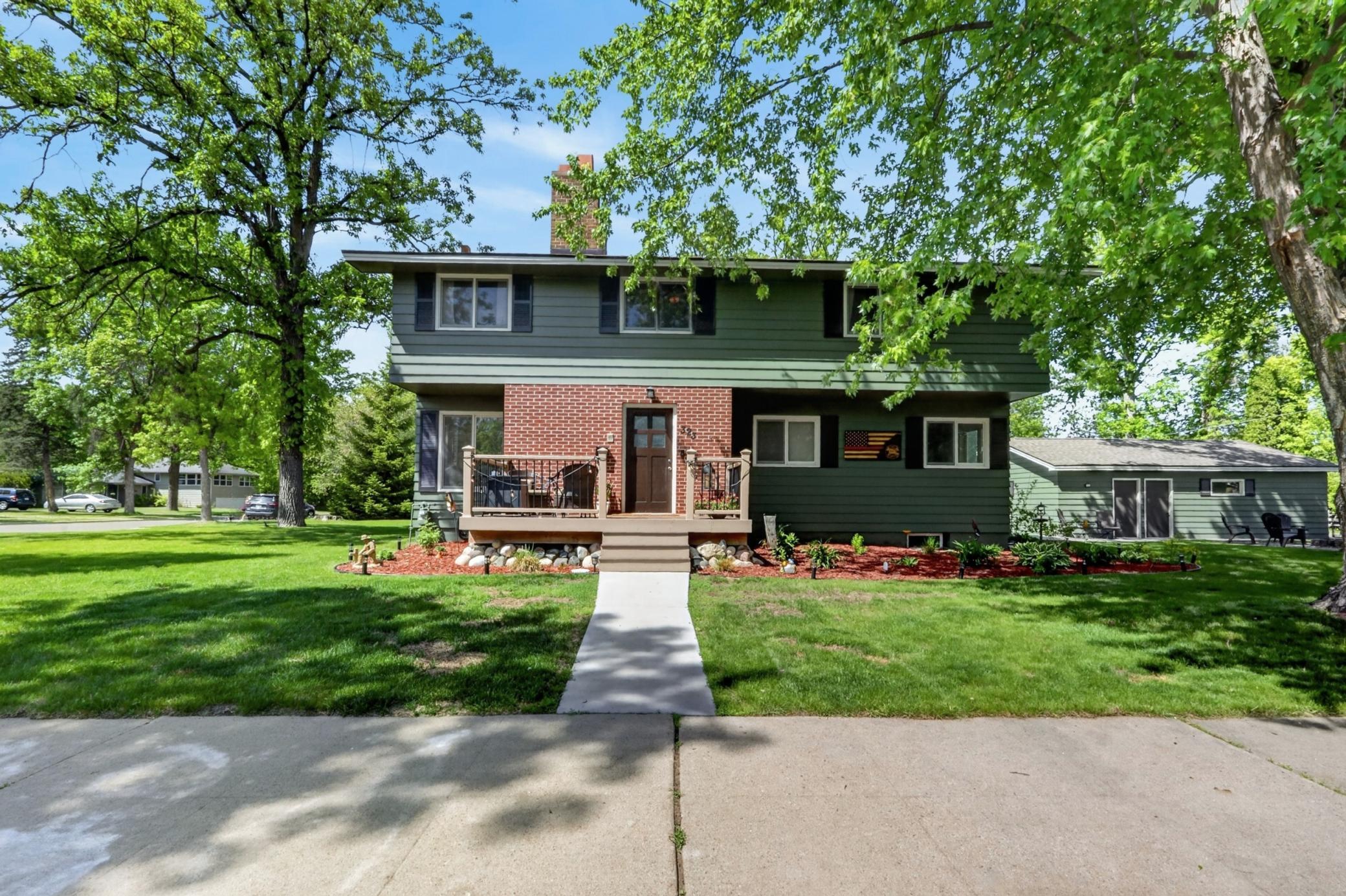 323 NW 11th Street