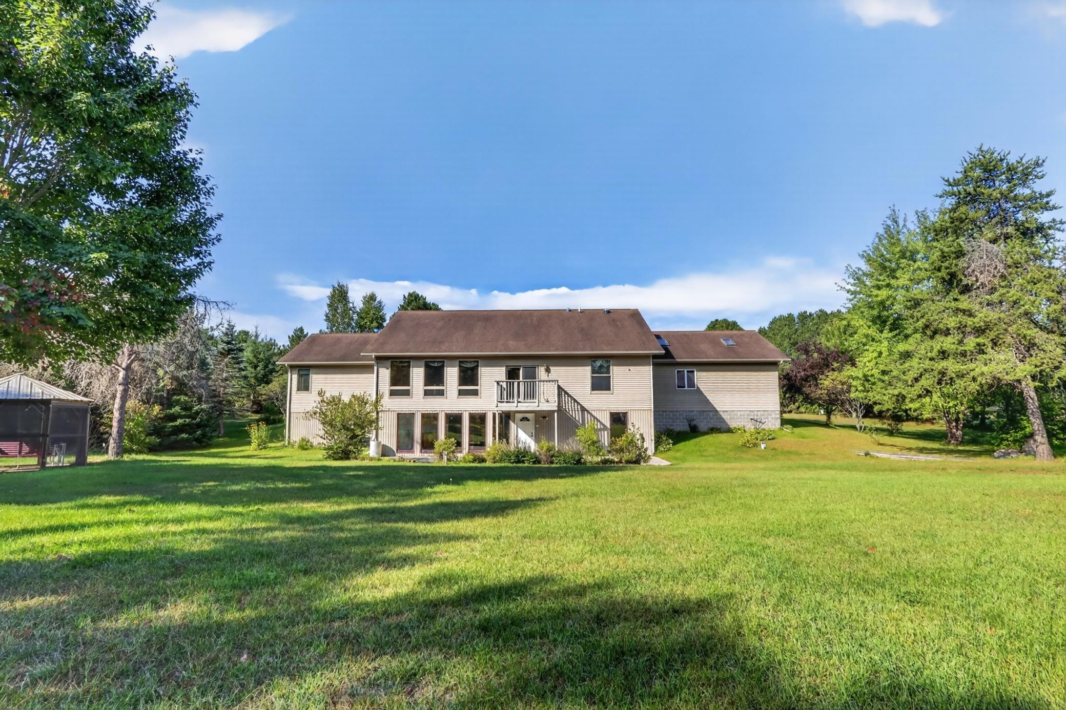 3065 River Road