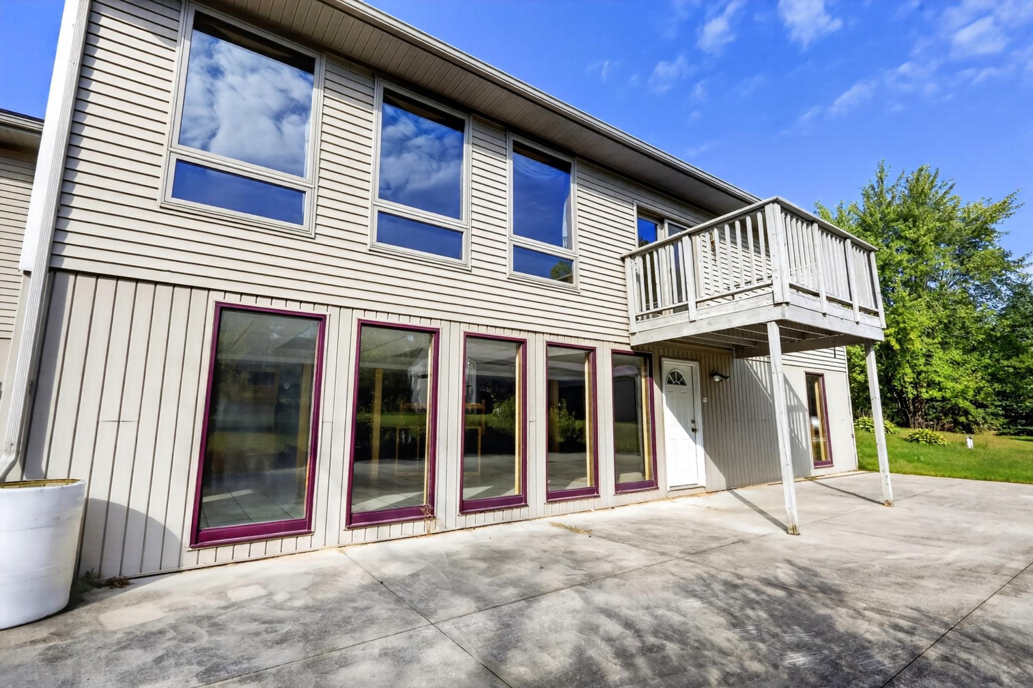 3065 River Road