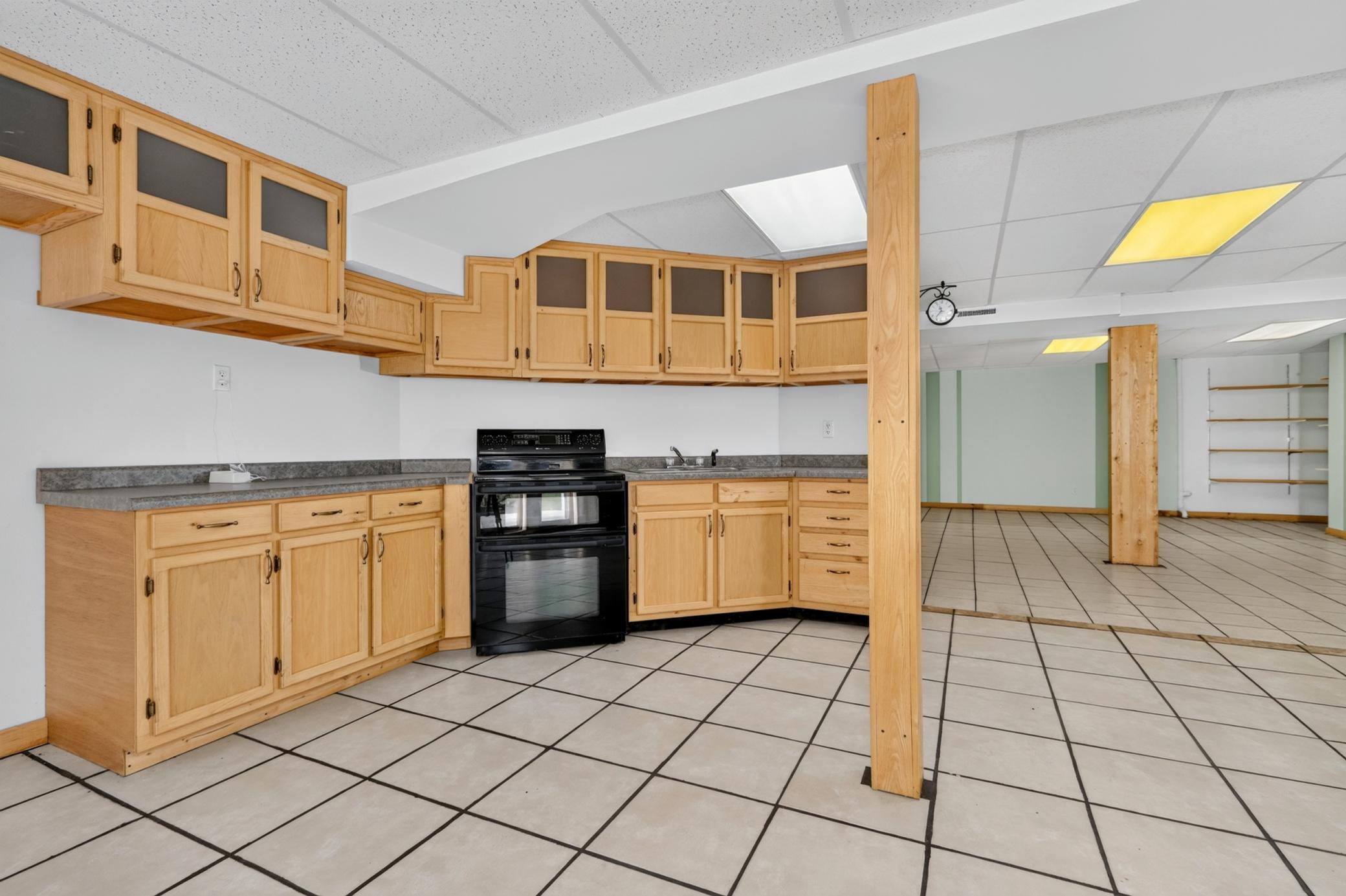 3065 River Road