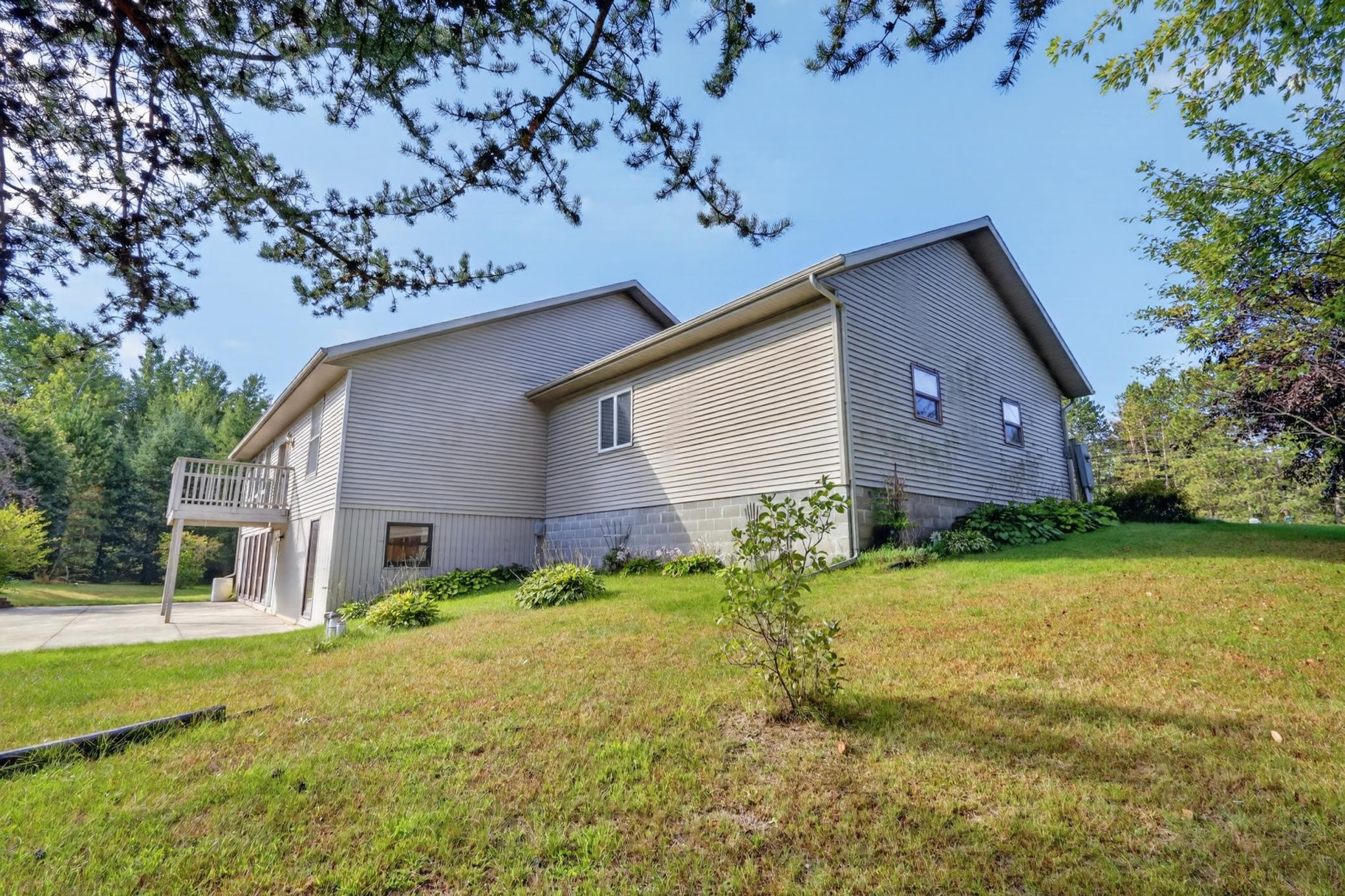 3065 River Road