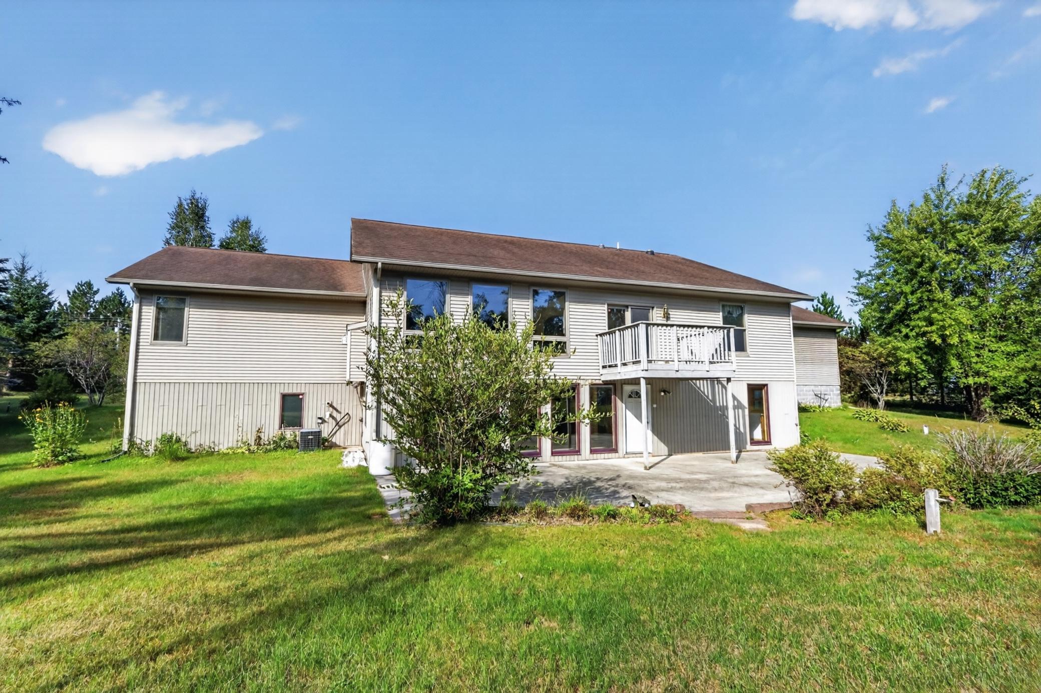 3065 River Road