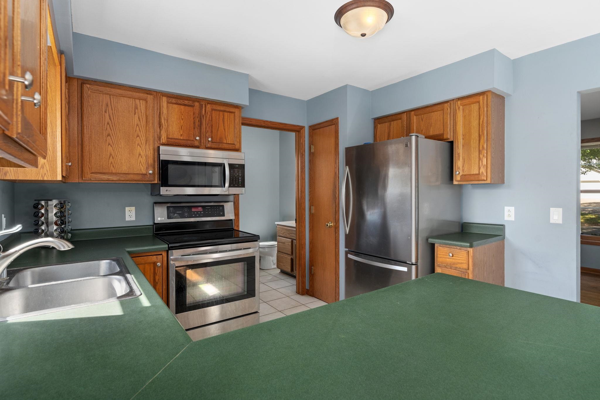 5 Brookins Court