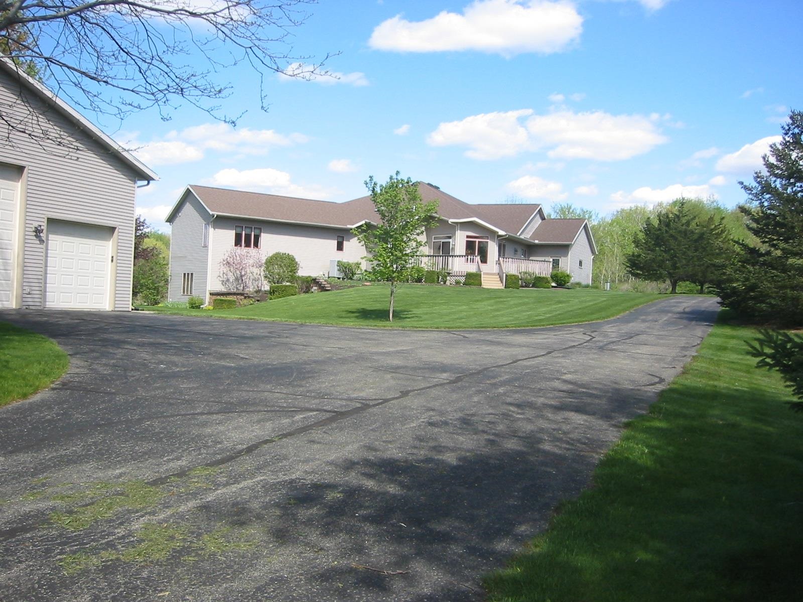 N4723 Ridgeview Drive
