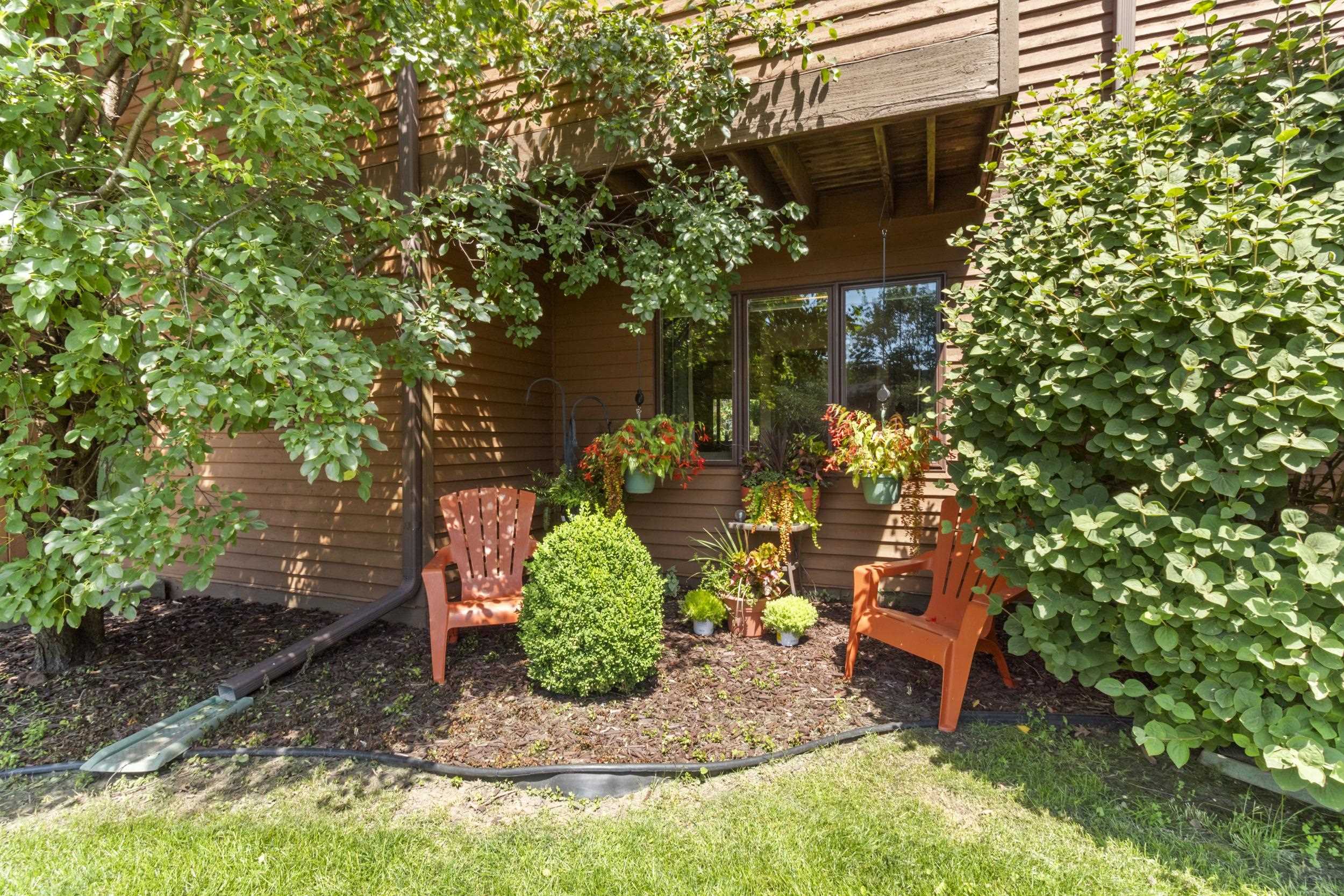 818 S Gammon Road 2