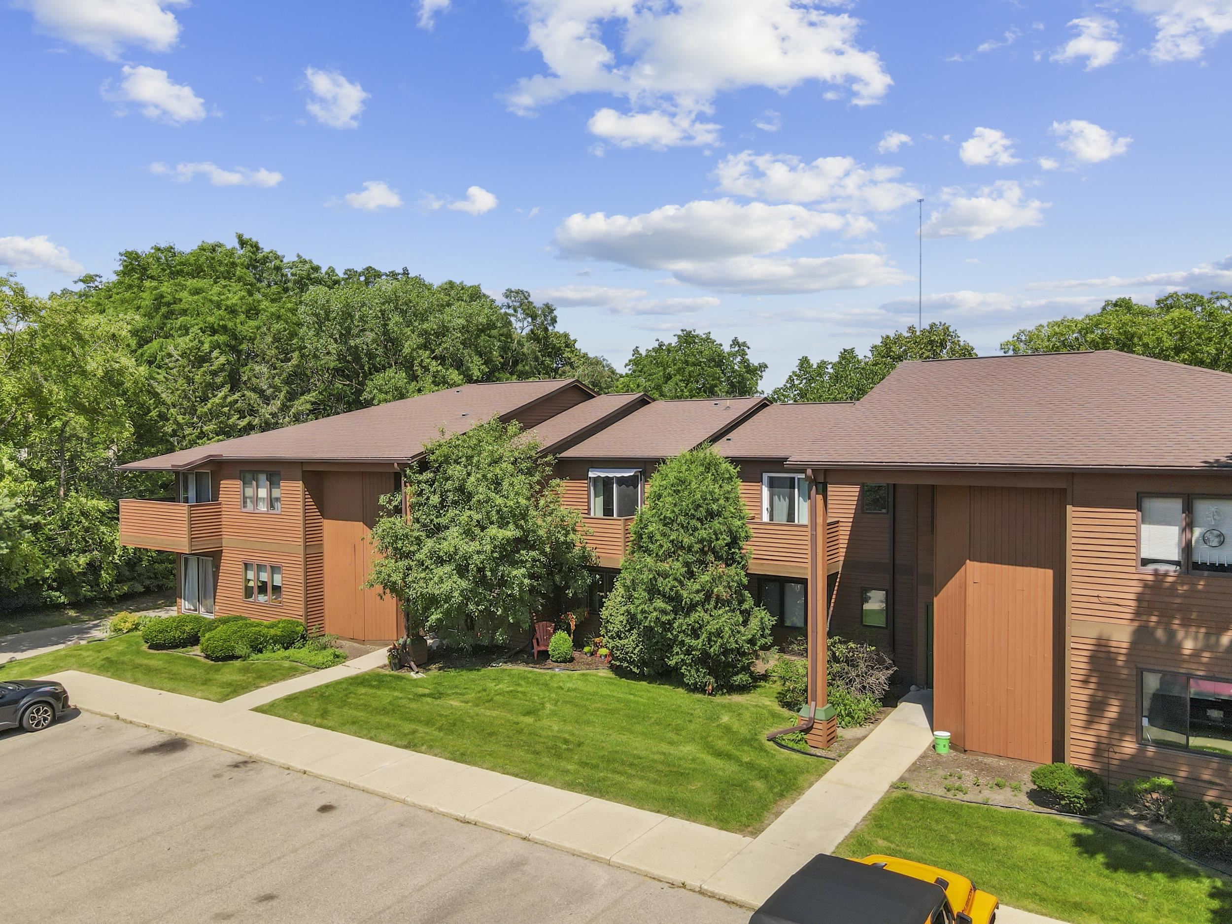 818 S Gammon Road 2