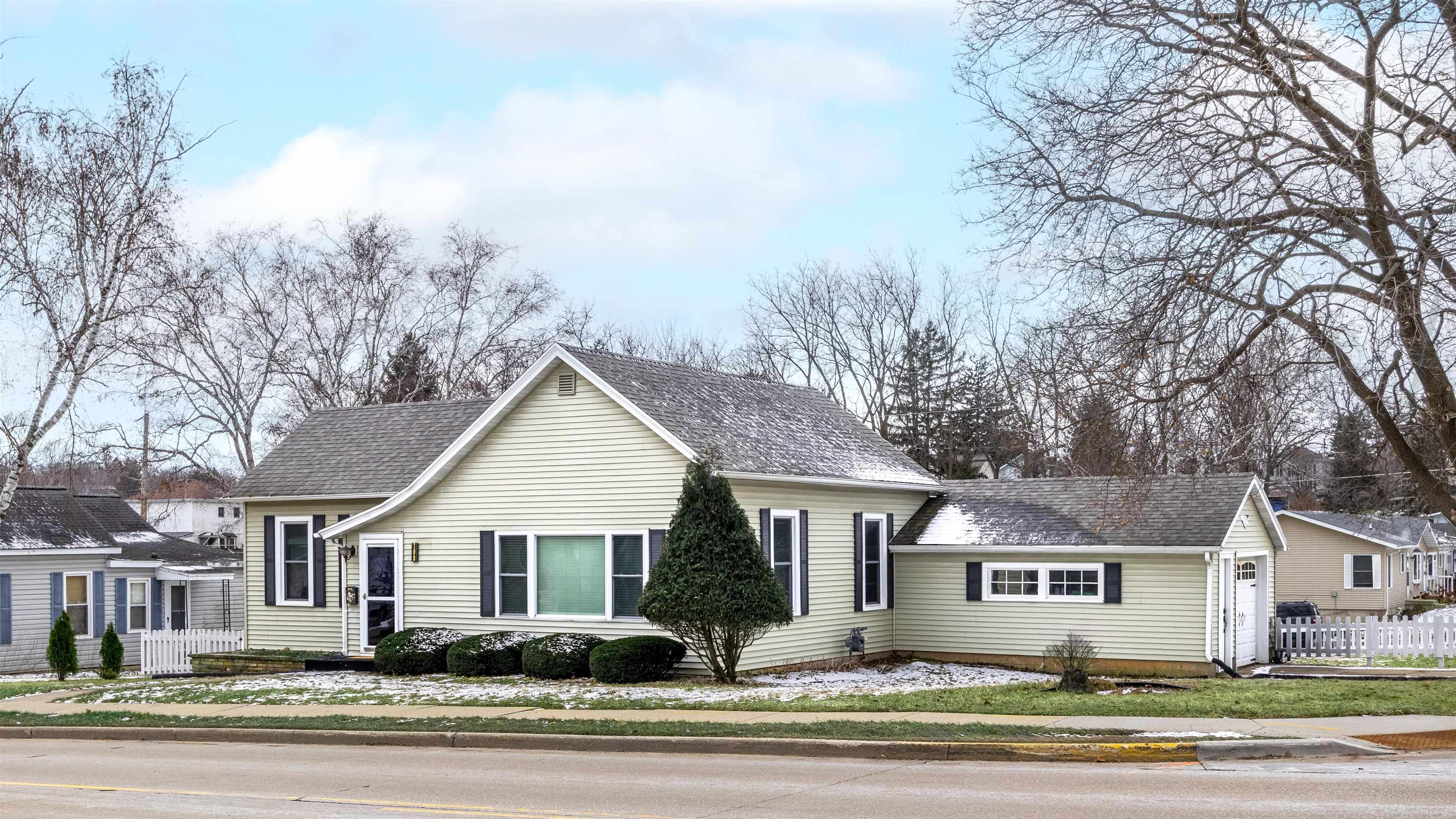 708 N Bequette Street