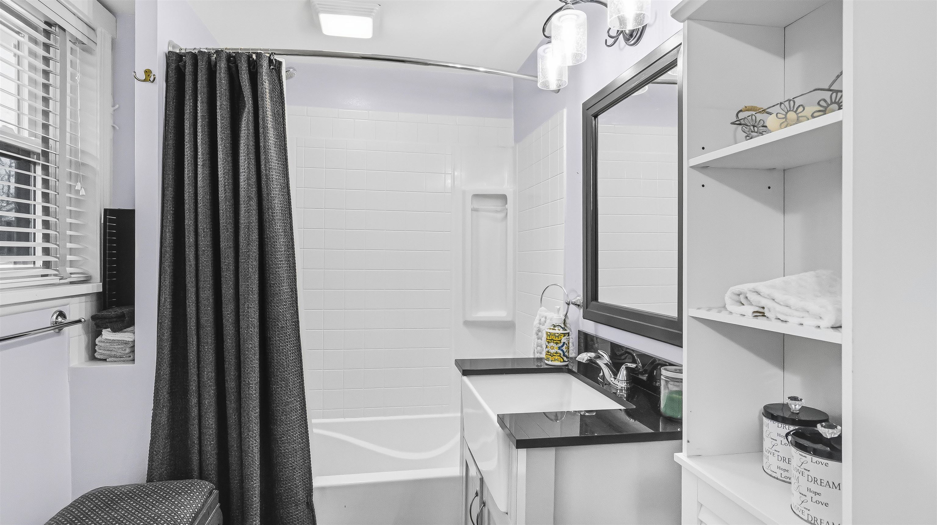 708 N Bequette Street