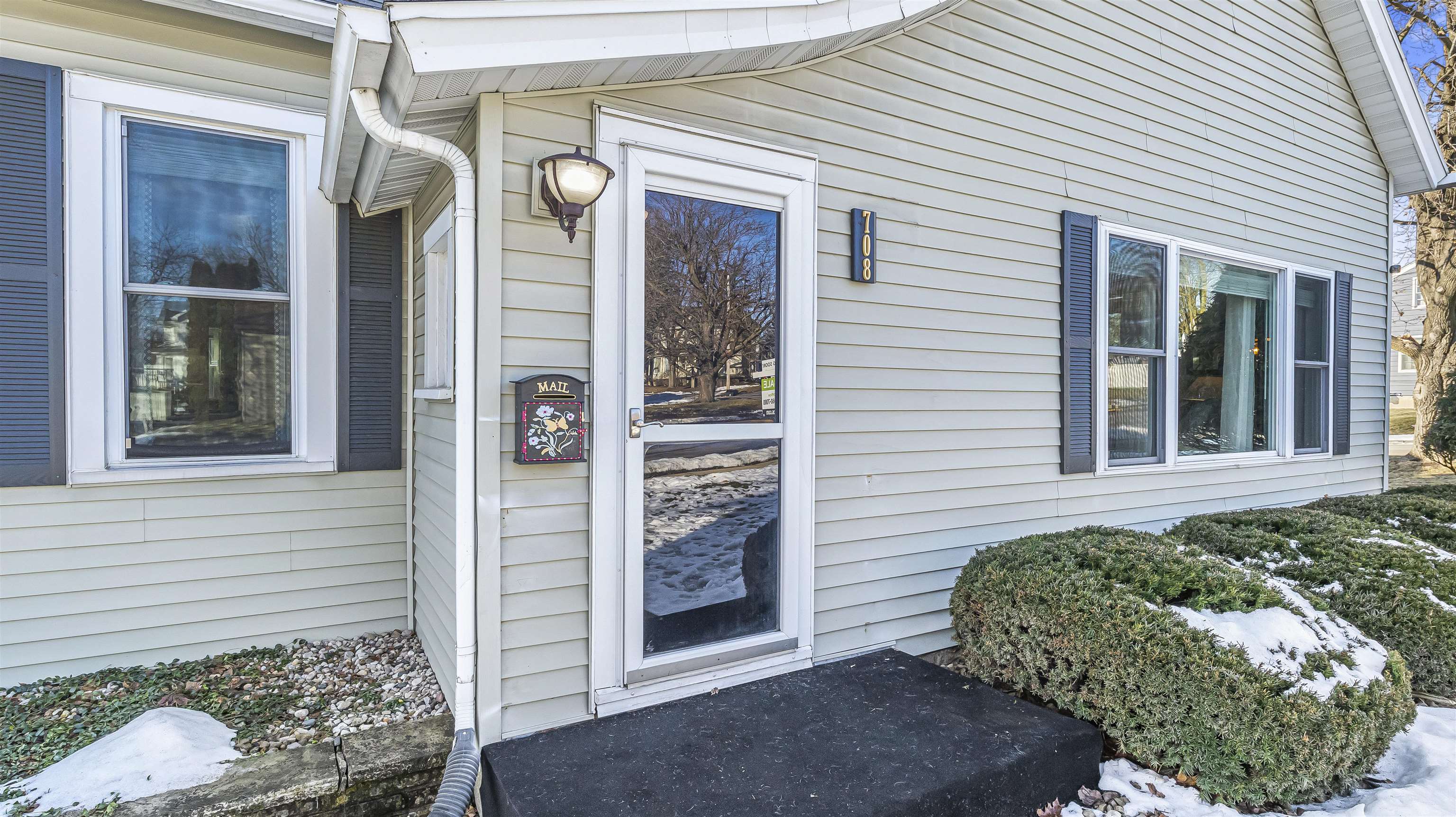 708 N Bequette Street