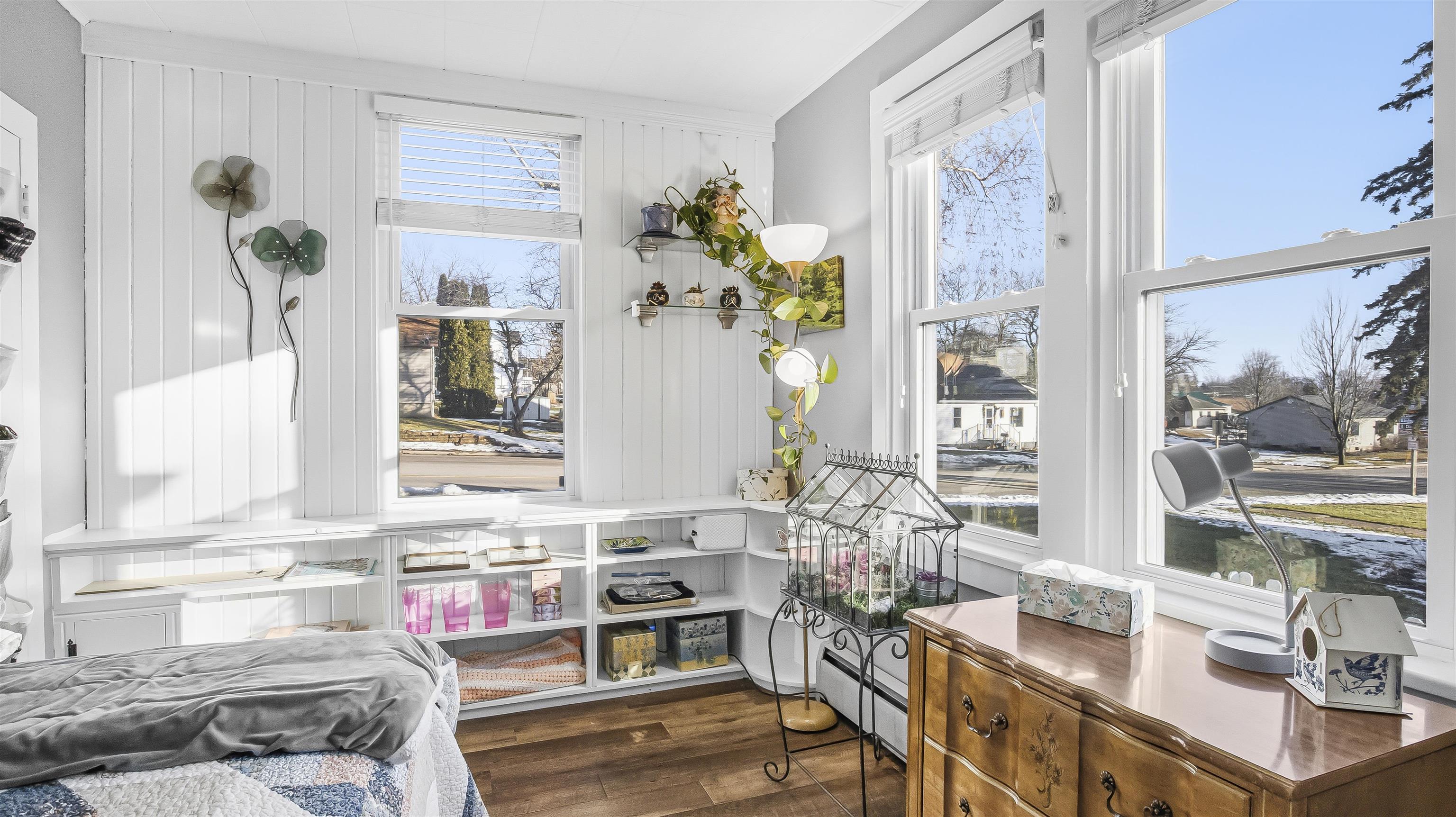 708 N Bequette Street