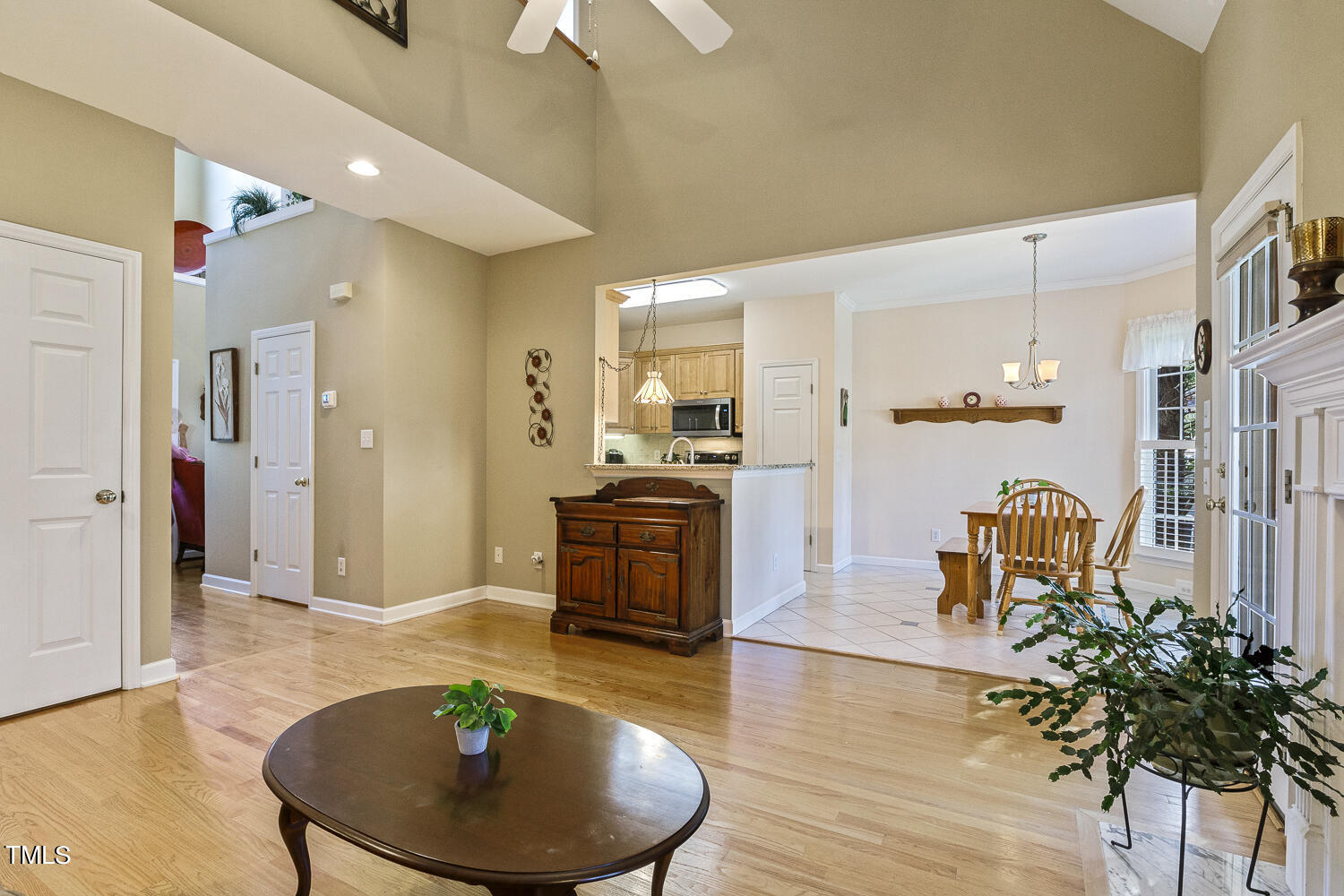 924 Glenmacie Drive Drive