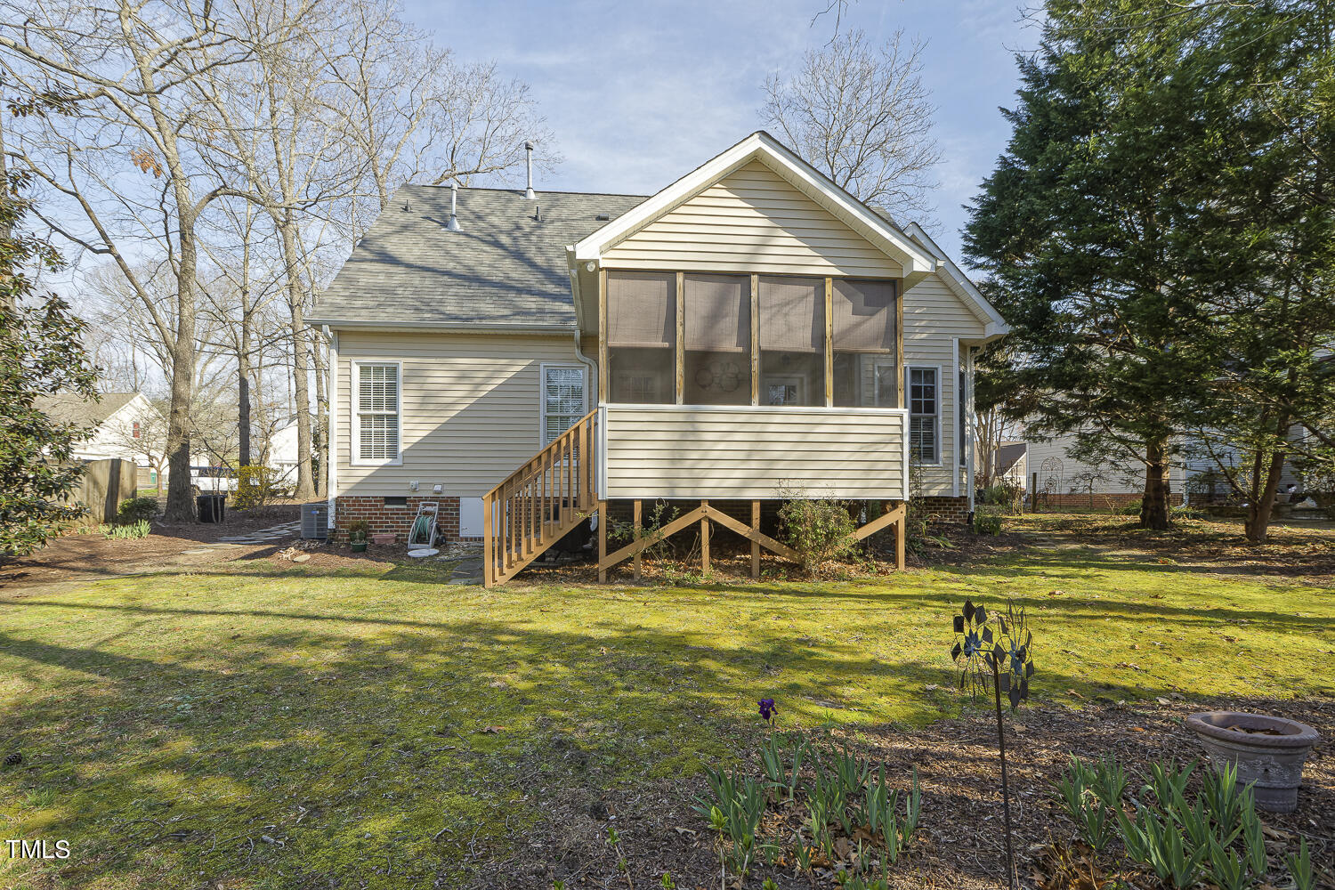 924 Glenmacie Drive Drive