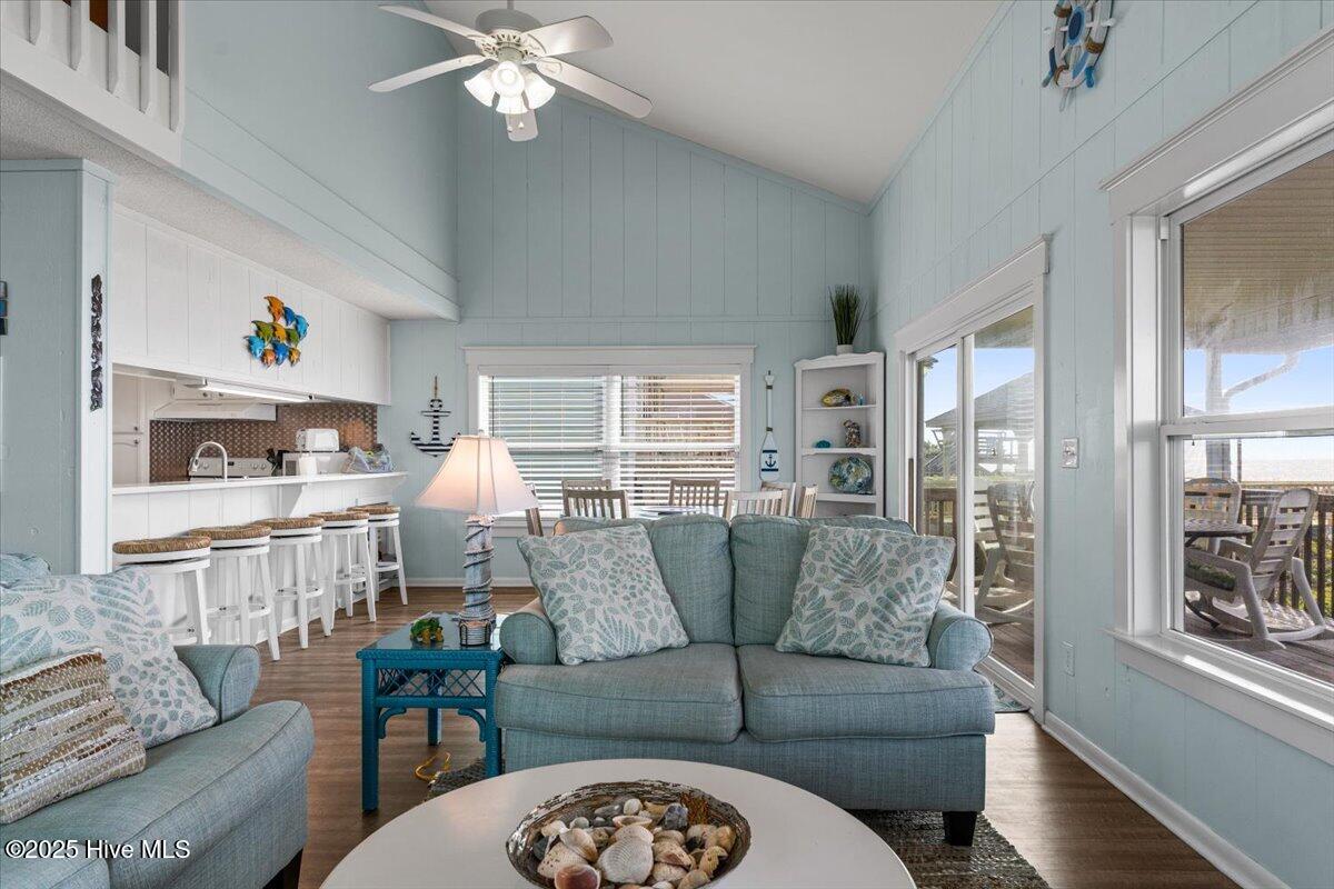 2709 W Beach Drive