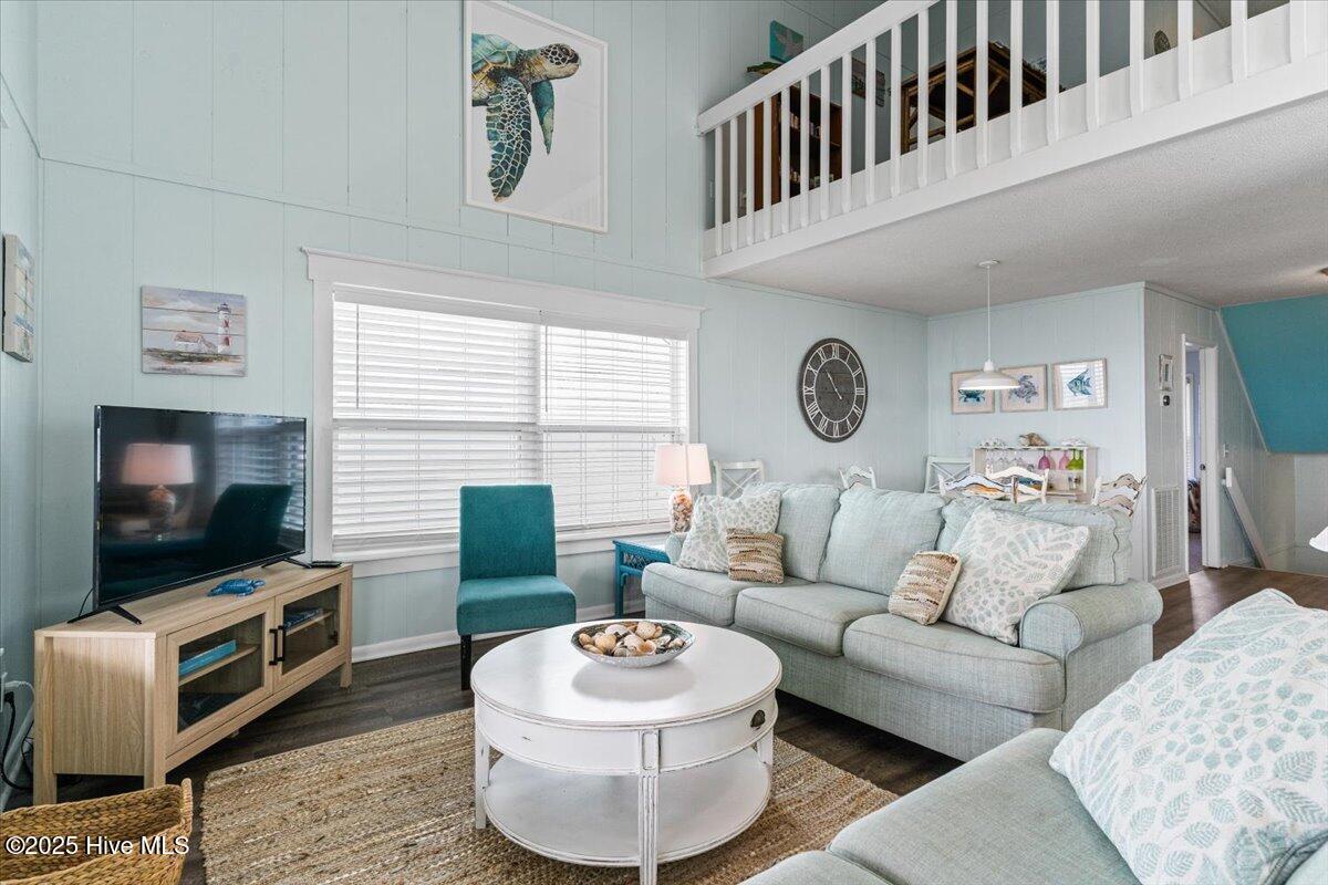 2709 W Beach Drive