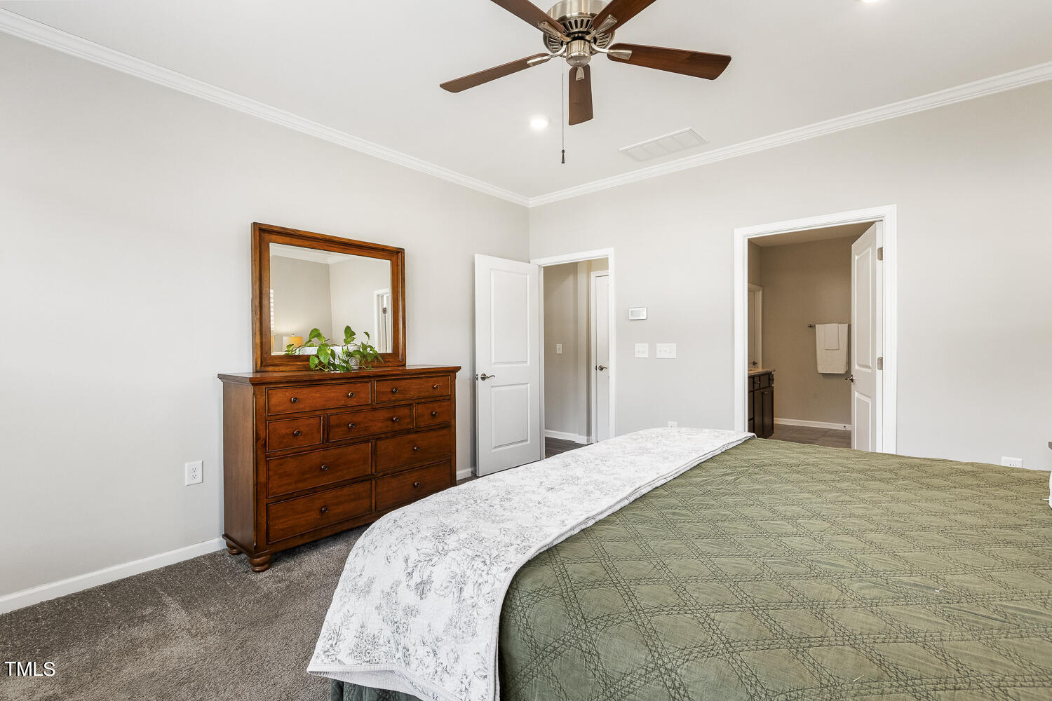 2504 Nassau Trace