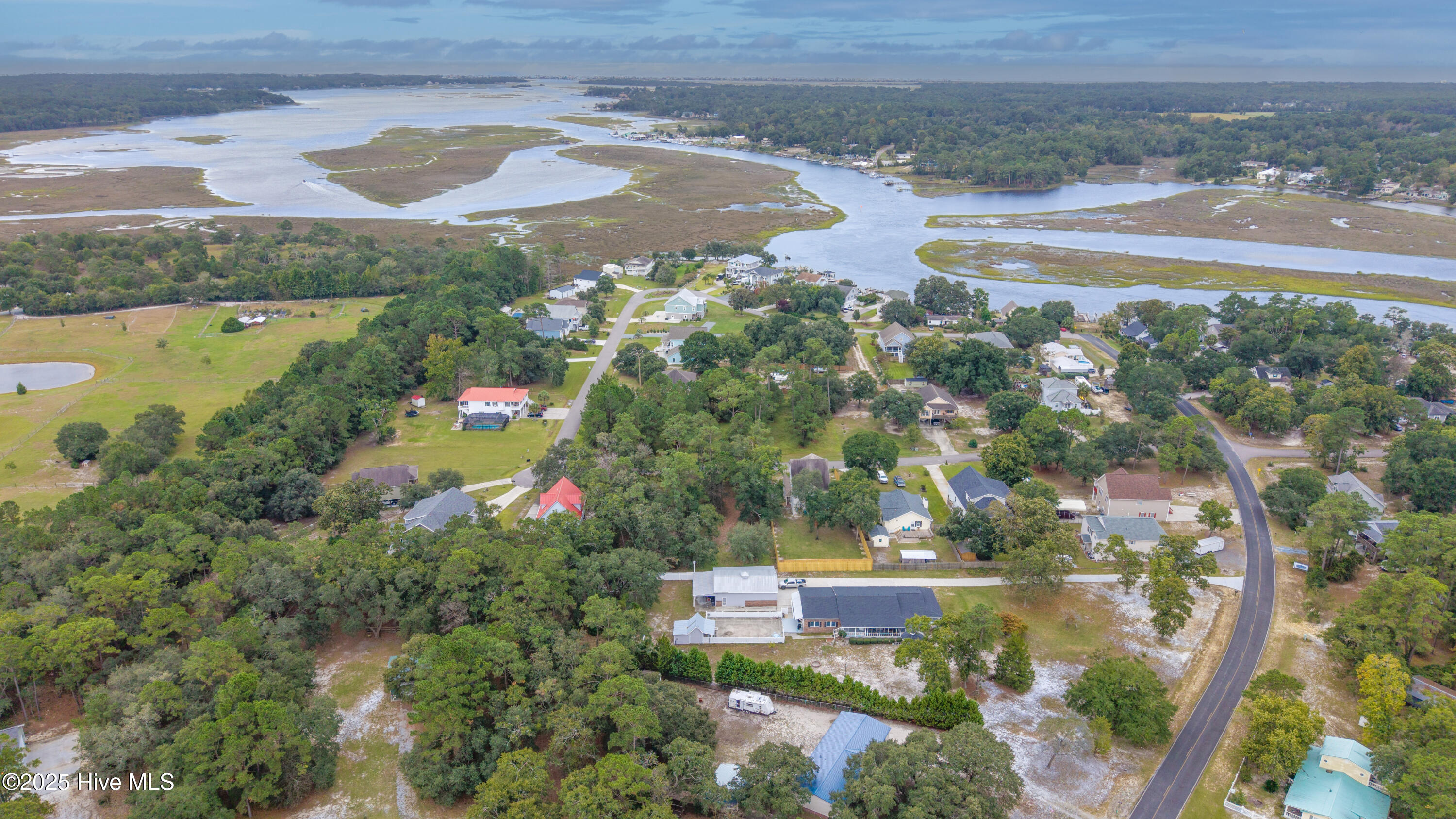 359 42 and 43 Hamilton Drive SE