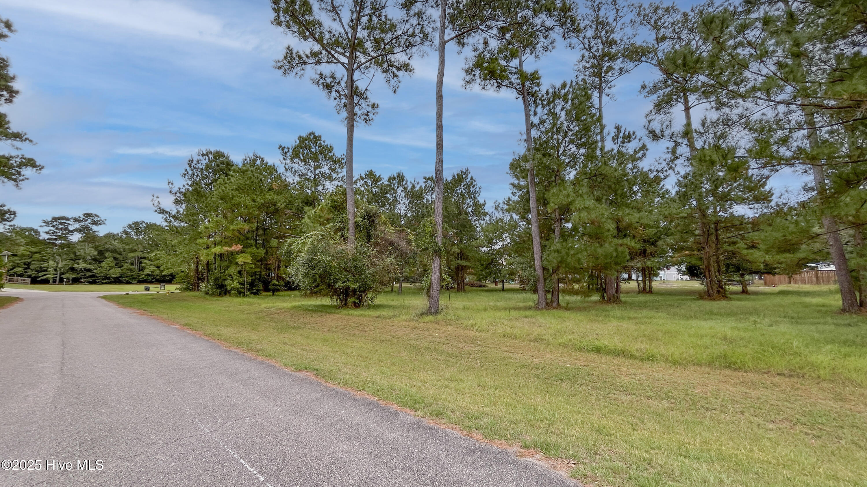 359 42 and 43 Hamilton Drive SE