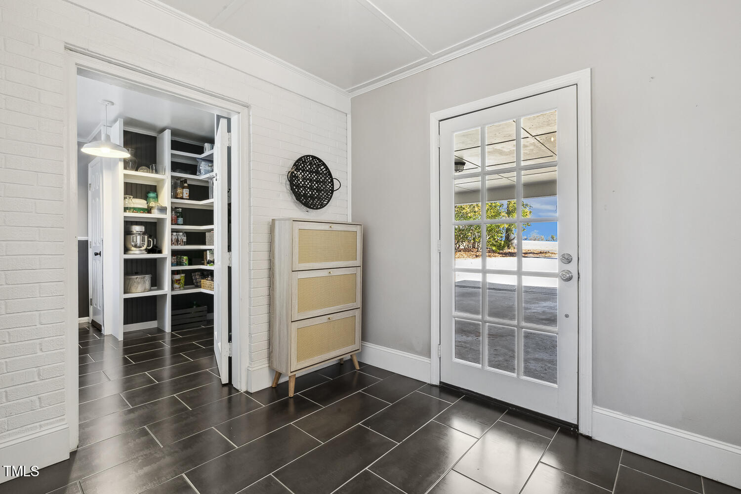 477 Avery Spence Road