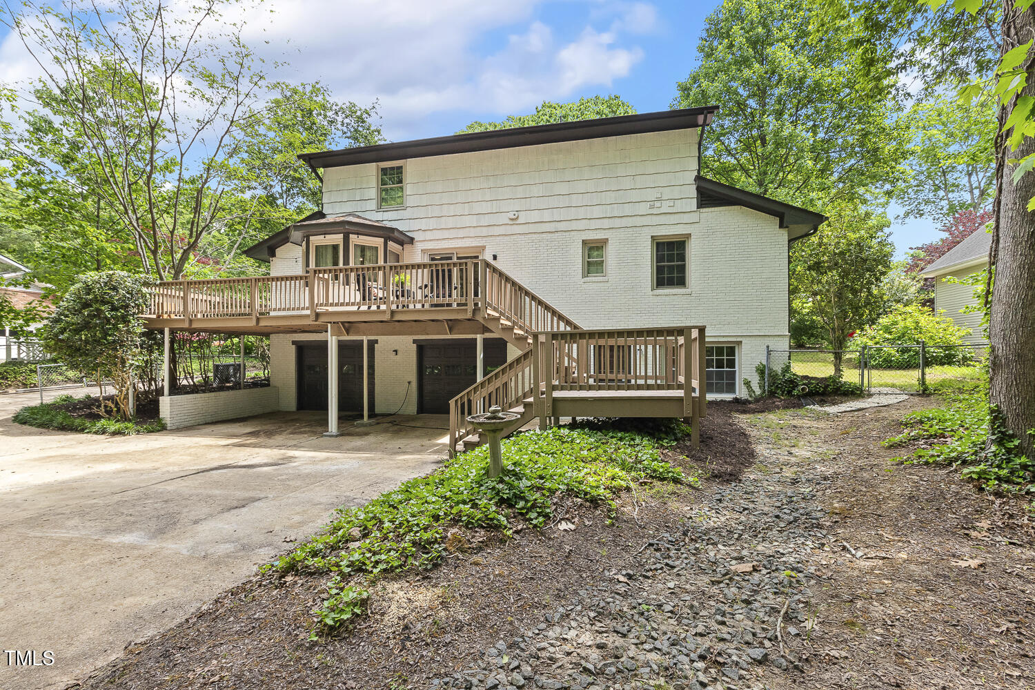 814 Ellynn Drive