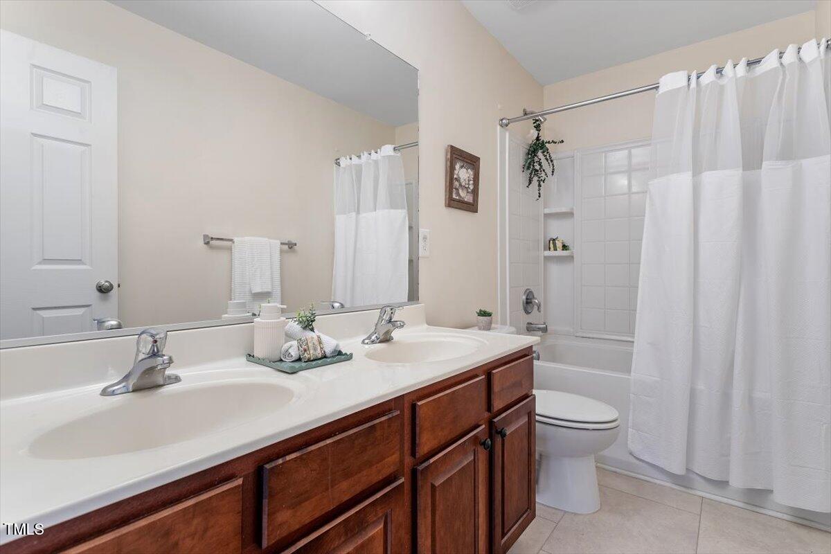 3810 Stoneybrook Drive