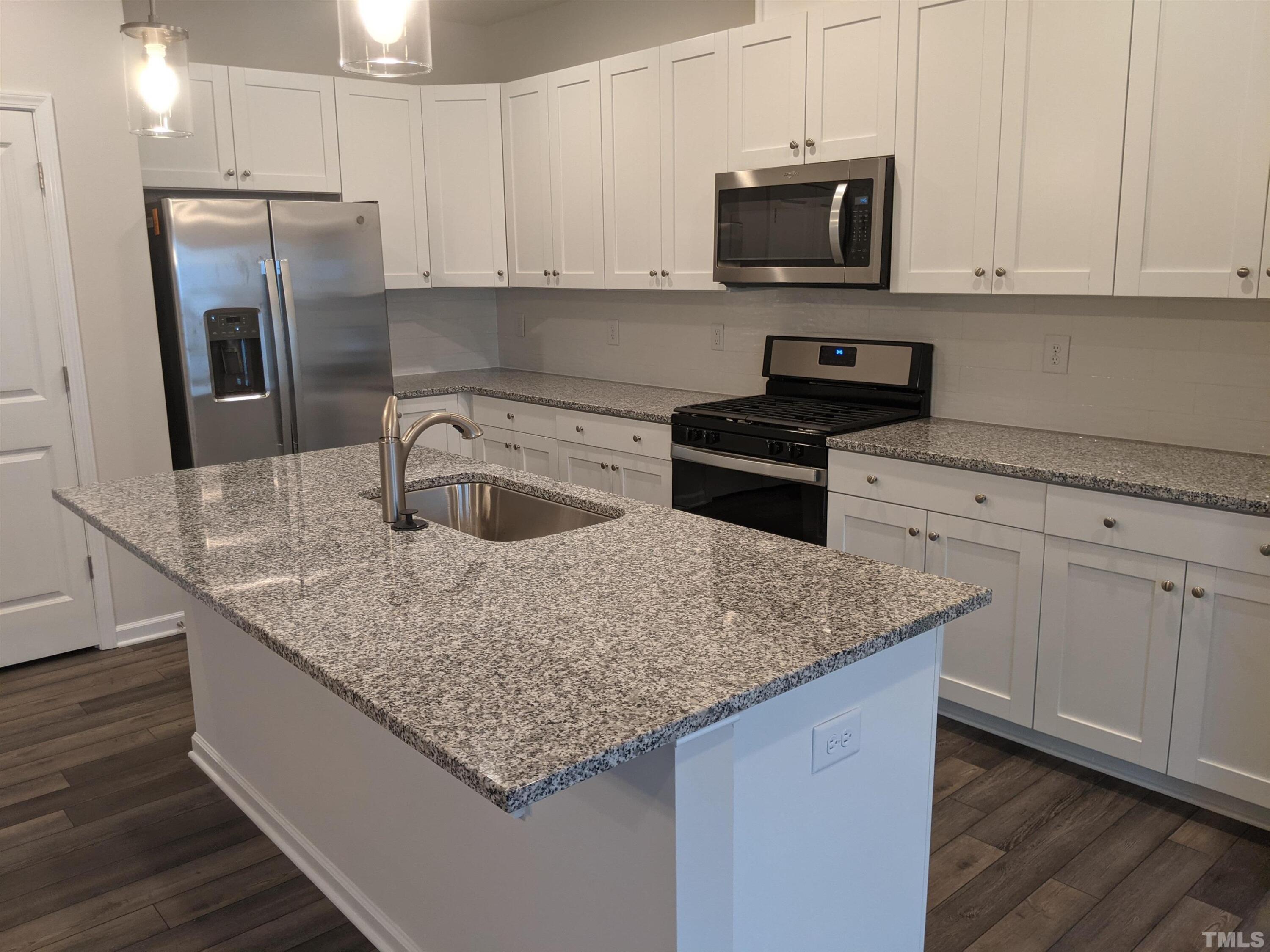 912 Robbie Jackson Lane