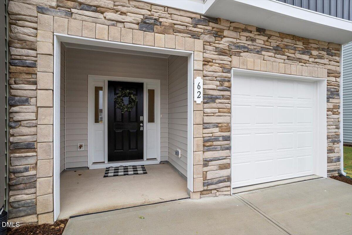 62 Bloodroot Street