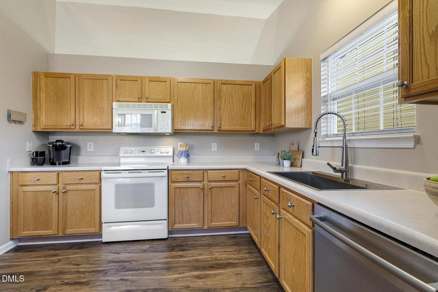 1753 E Ridge Heights Drive