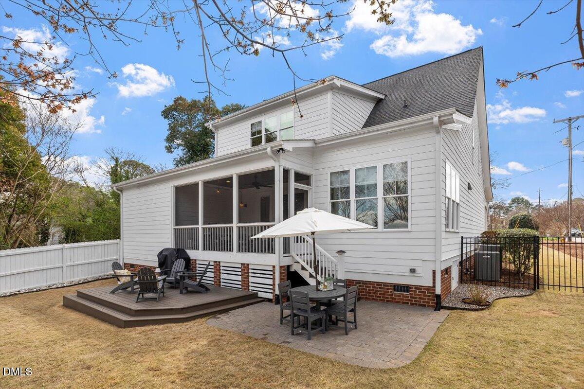 601 Drew Street
