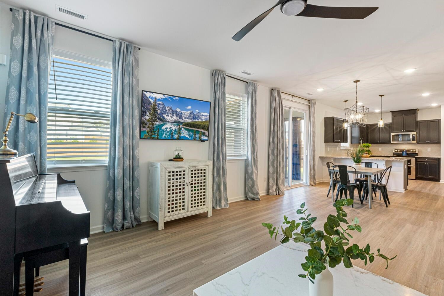 160 Belleforte Park Circle