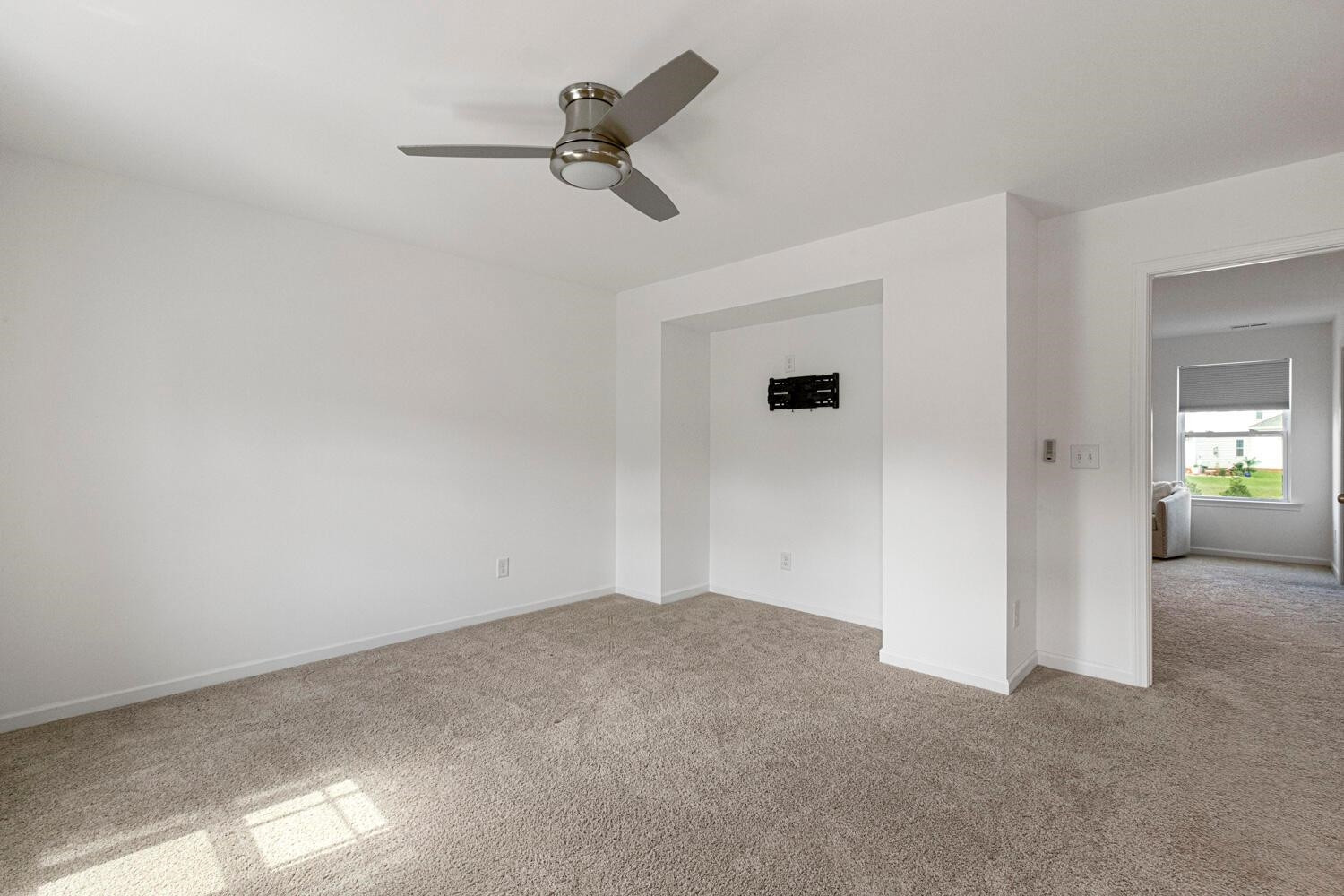 160 Belleforte Park Circle