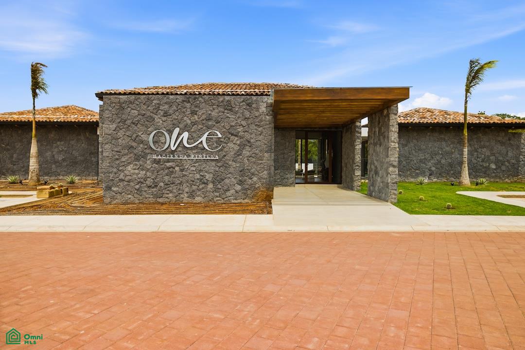 Walking Distance to Beach Club 49 One Hacienda Pinilla Premium Lot, Tamarindo, Guanacaste