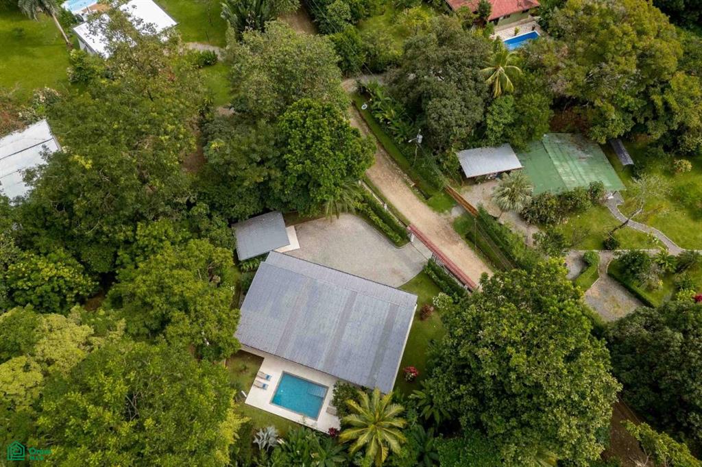 Private In-Town Location Move-In Ready Contemporary Home with a Prime Location, Puerto Cortés, Osa, Puntarenas