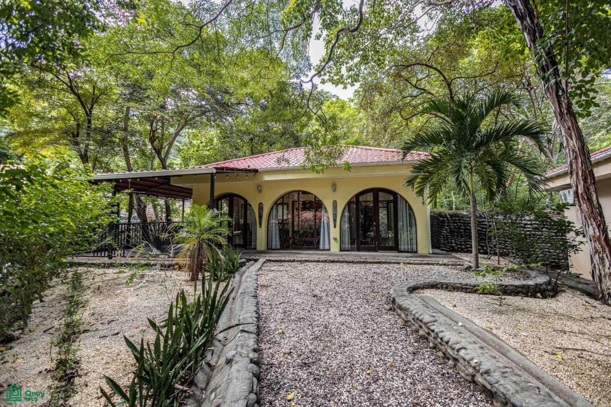 Fully Furnished Jungle Villa, Unit 16 Mountain View Villa, Sardinal, Carrillo, Guanacaste